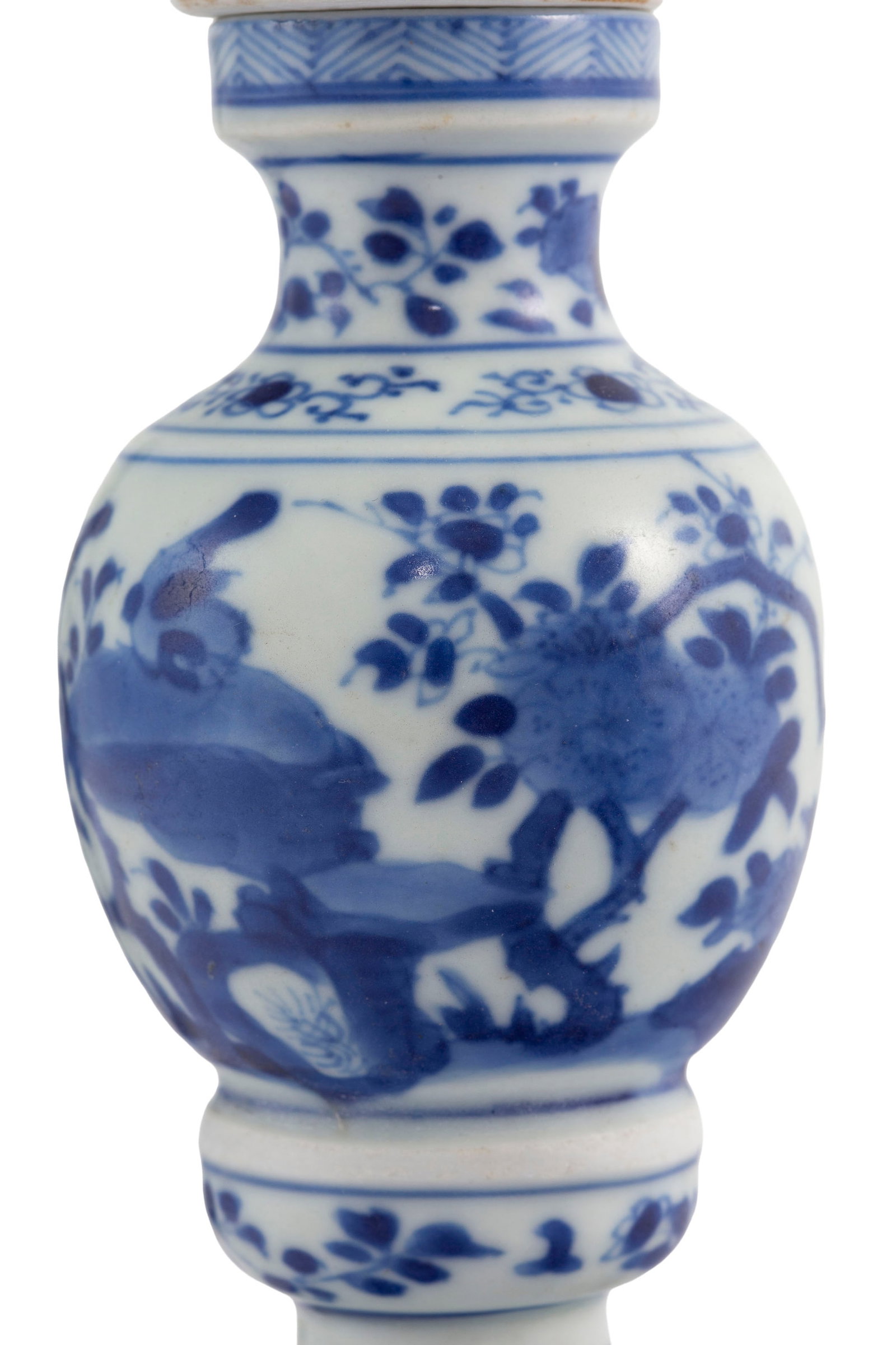 Ensemble de 4 petits vases en porcelaine, Chine, ca 1690: tous provenant du "Vung Tau Cargo" et au d - 8