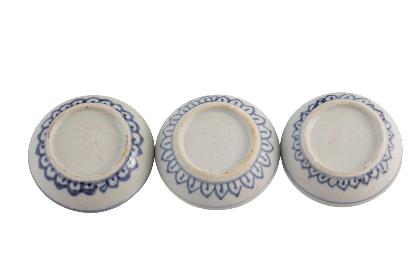 Ensemble de 5 boîtes circulaires en porcelaine, Chine, ca 1690: toutes provenant du "Vung Tau C - 4