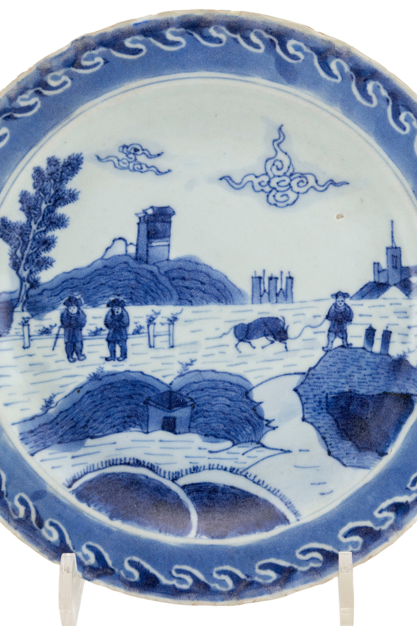 Assiette et plat en porcelaine, Chine, ca 1690, provenant du "Vung Tau Cargo", décor en bleu de - 4