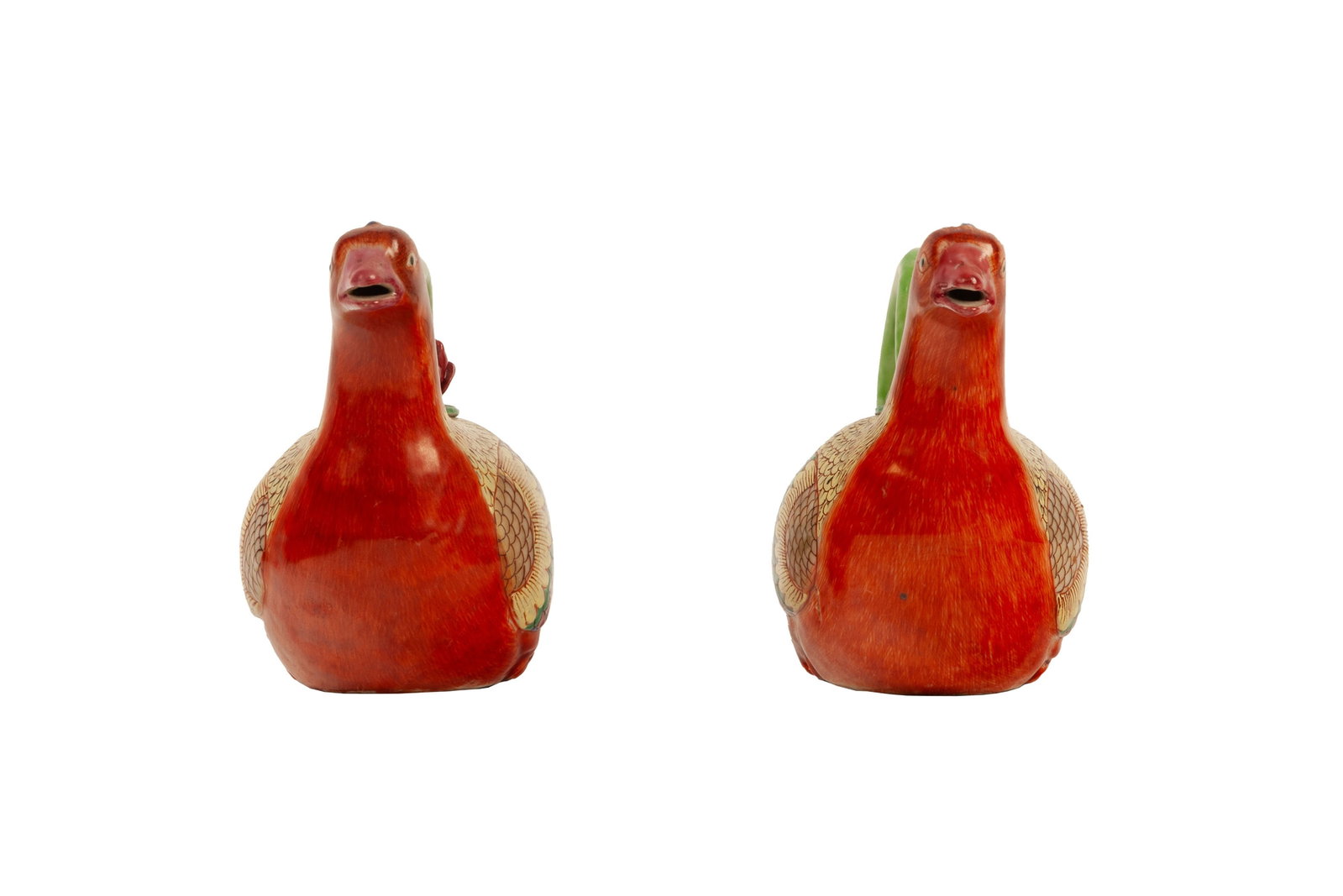 2 verseuses en porcelaine en forme de canard, Chine, dynastie Qing, prise en forme de lotus, l. 19,5 - 9