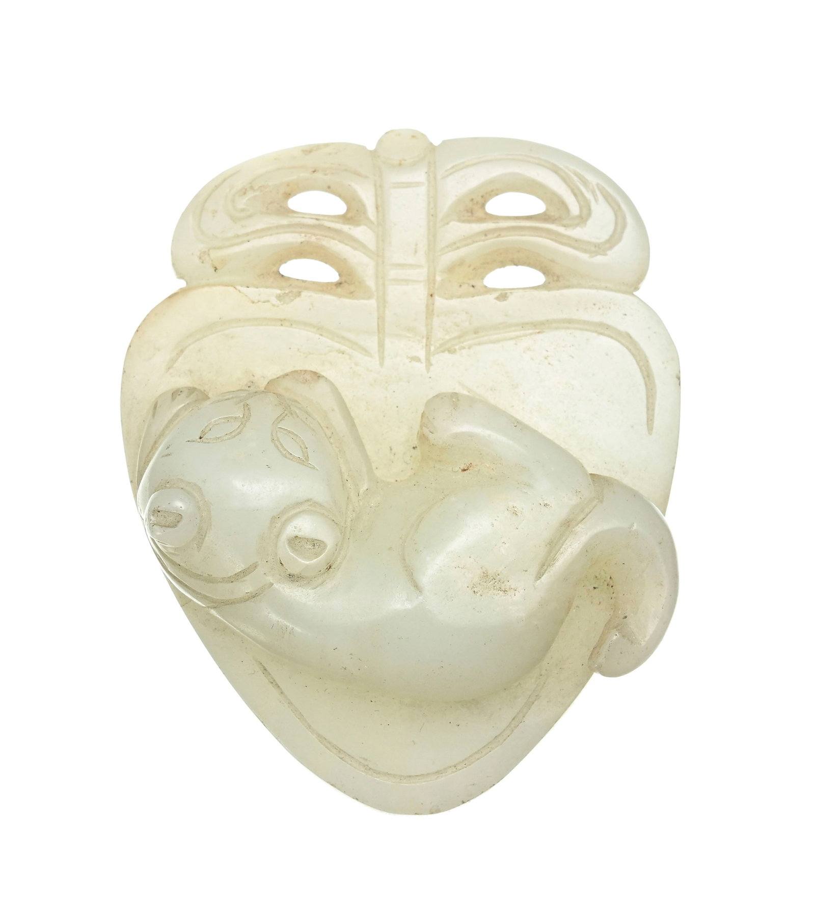 Félins se reposant, ensemble de 9 sculptures en jade, Chine, comprenant: 1 chilong sur une sap& - 4