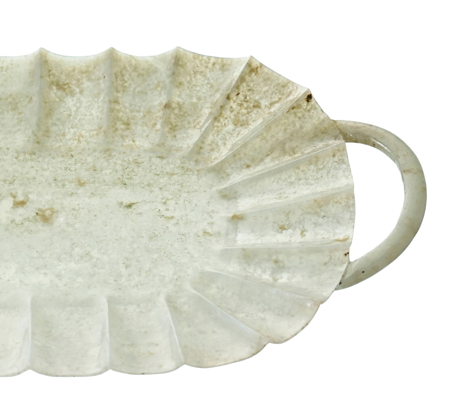 Plateau polylobé en jade, Chine, à deux poignées, corps côtelé, l. 31 cm, l - 2