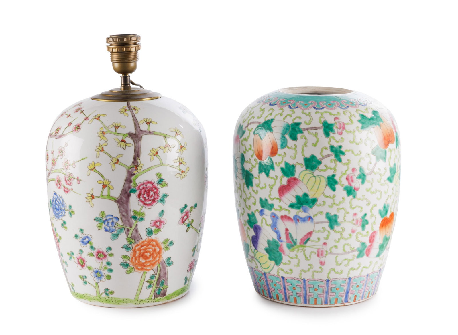 2 pots en porcelaine famille rose, Chine, XXe s., un au décor de cucurbitacées, papillons  (1 of 5)