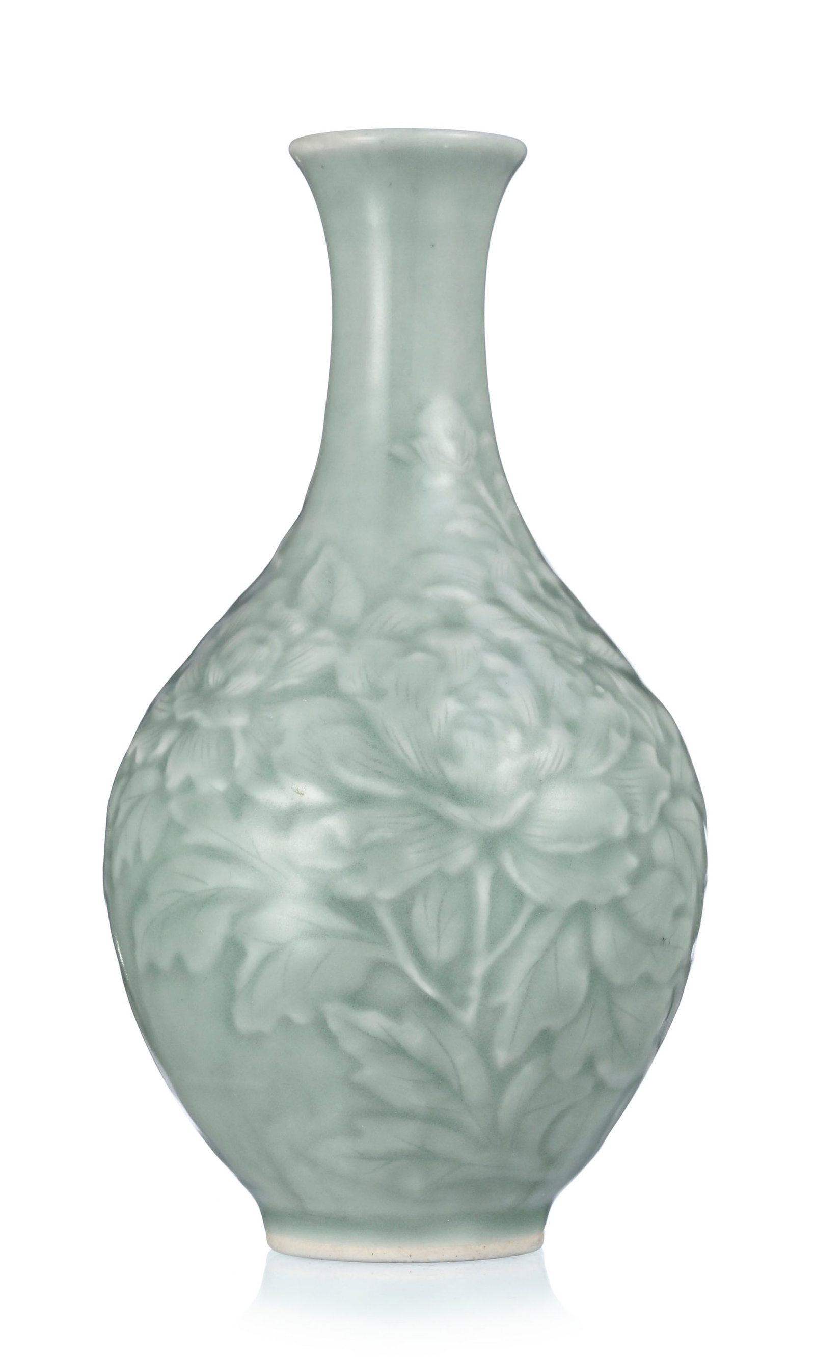 Vase en porcelaine à glaçure céladon, Corée, moderne, décor de rinceaux de  - 2