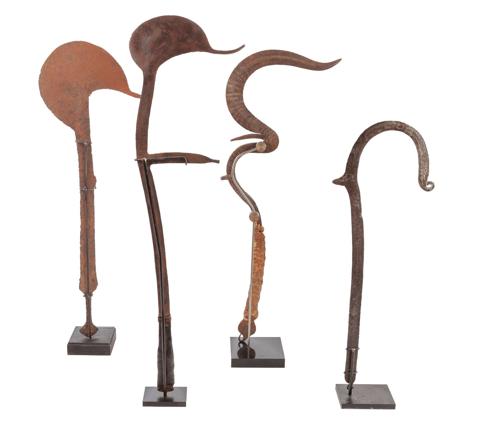 Ensemble de 4 armes de jets ou monnaies du Cameroun/Tchad (Marghi/Fali, Mafa/Matakam ou Kapsiki), la - 4