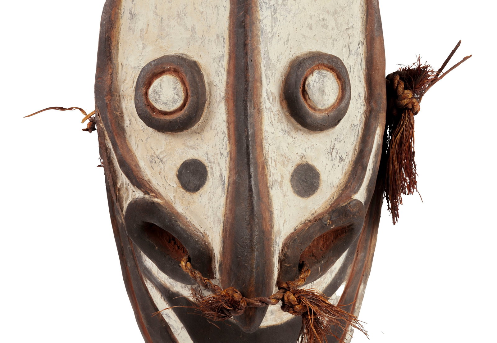 Masque anthropomorphes Iatmul, bois, pigments (blancs et ocre) et fibres végétales tress&# - 3