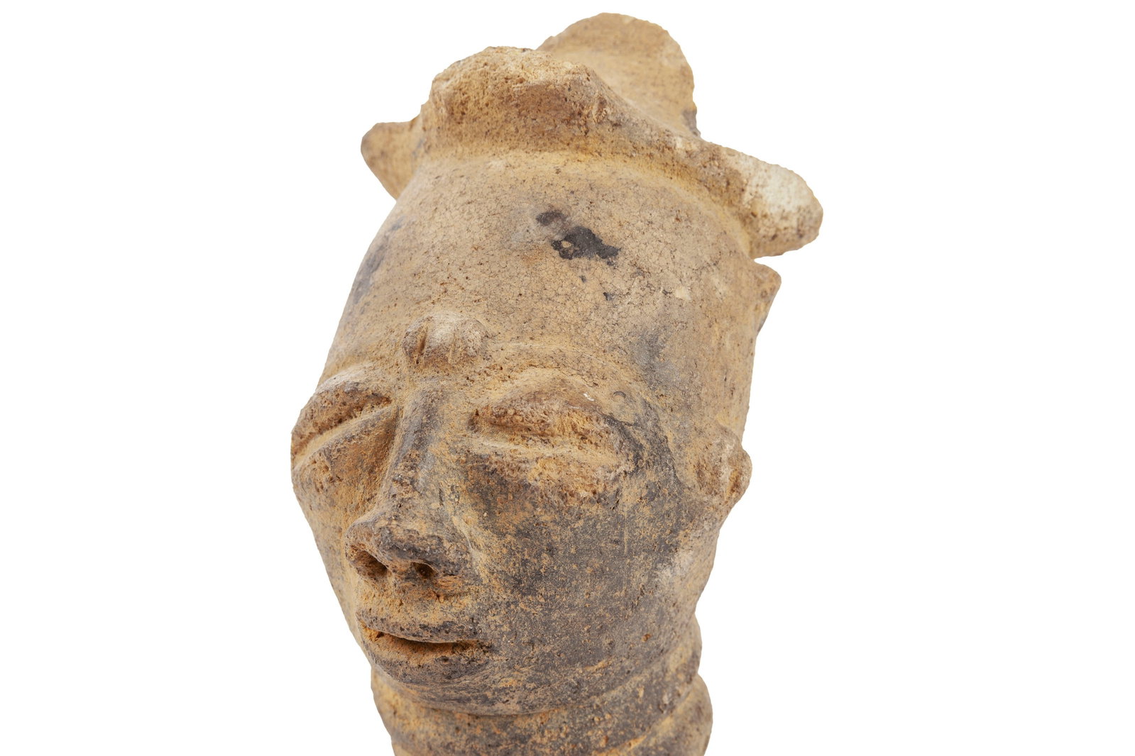 Tête Krinjabo Agny en terre cuite à patine gris-noir, visage aux yeux en amande, scarifica - 3