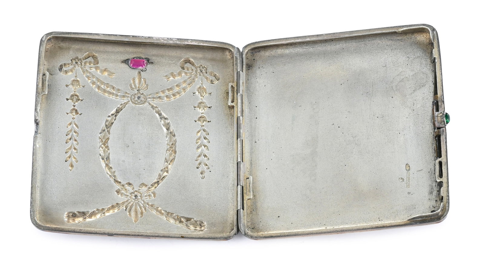 Étui à cigarettes en argent serti de pierres, Khlebnikov, Moscou, 1908-1917, au décor - 3
