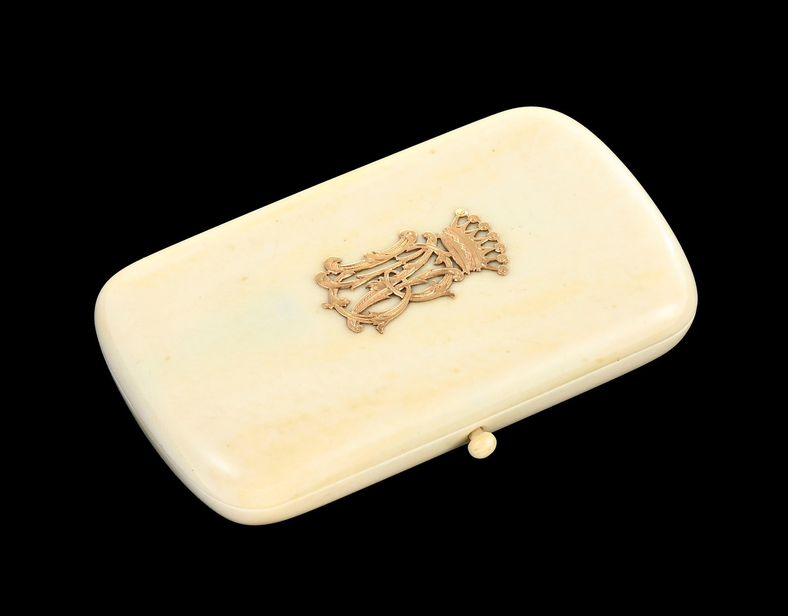 Nécessaire à couture avec écrin en ivoire inséré d'un monogramme en or, Fra - 2