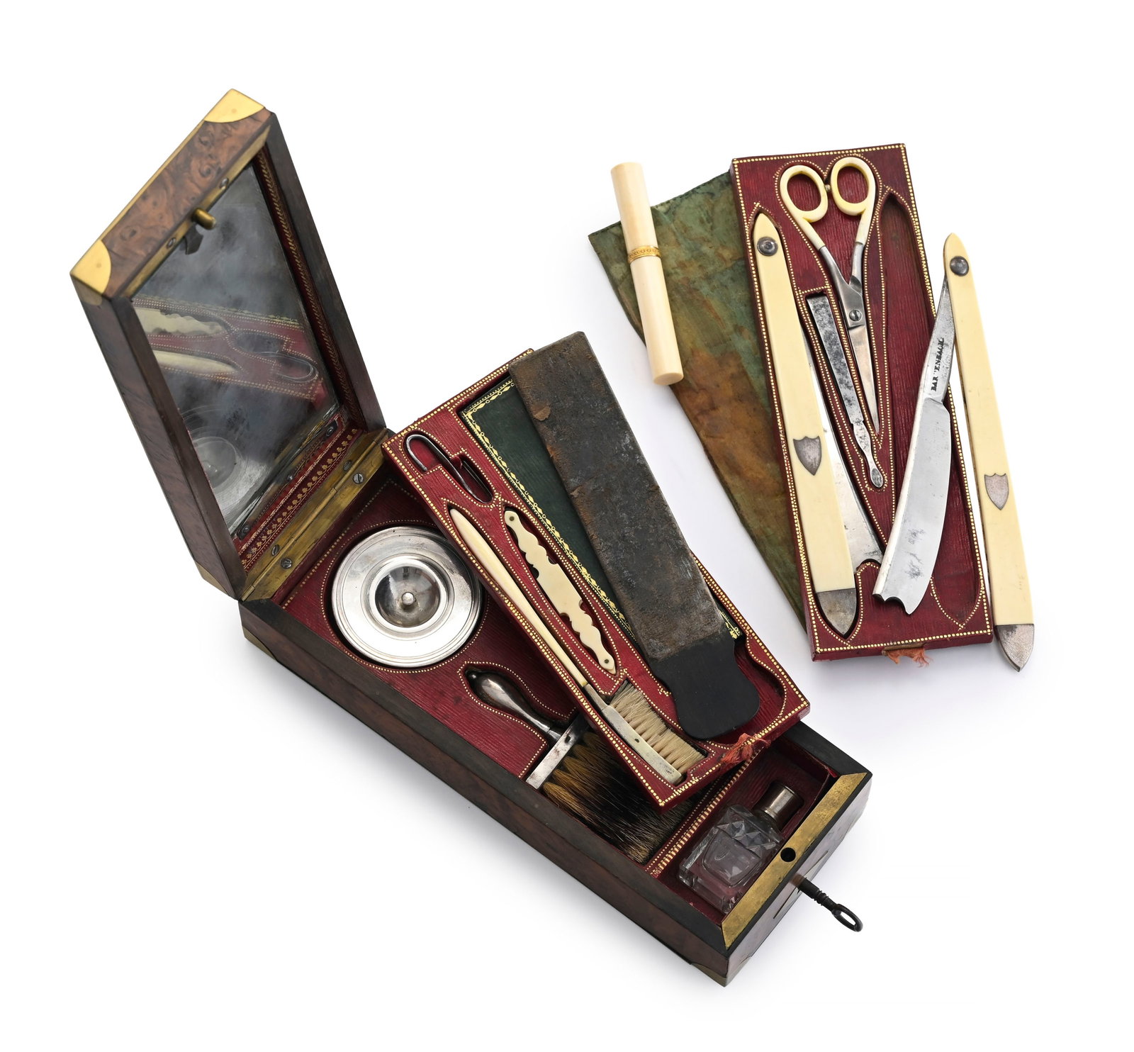 Nécessaire de barbier par Garnesson au Palais Royal (Paris), circa 1810, dans son coffret de vo - 11