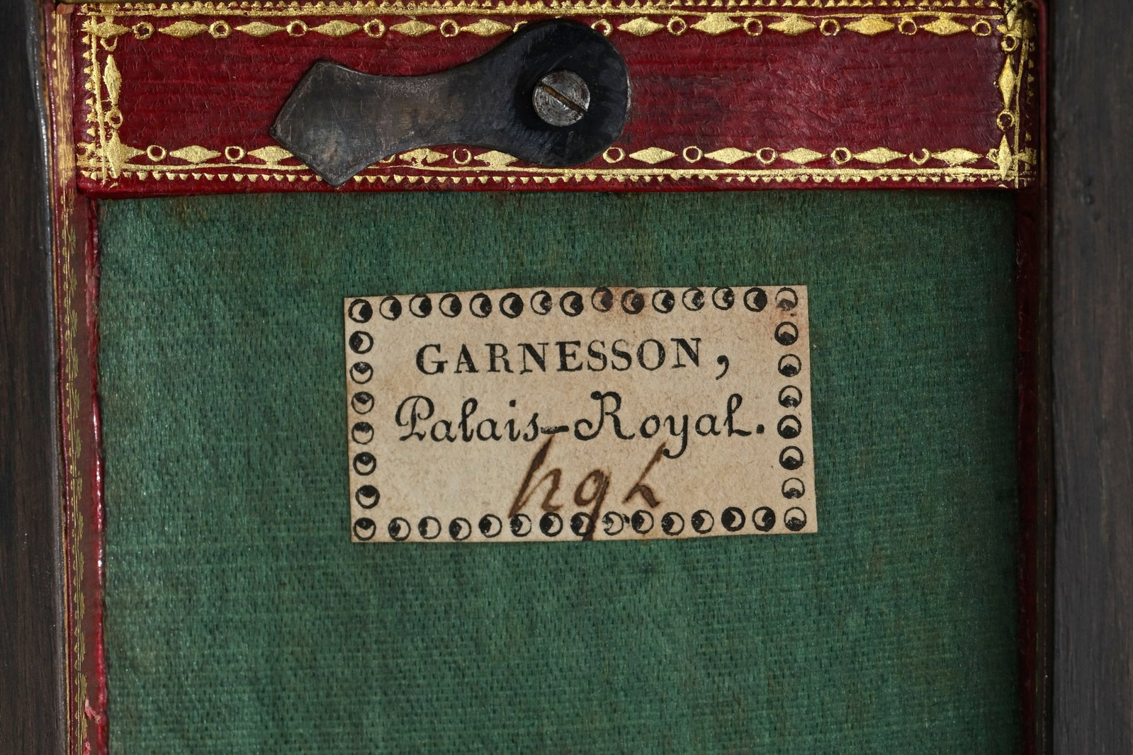 Nécessaire de barbier par Garnesson au Palais Royal (Paris), circa 1810, dans son coffret de vo - 16