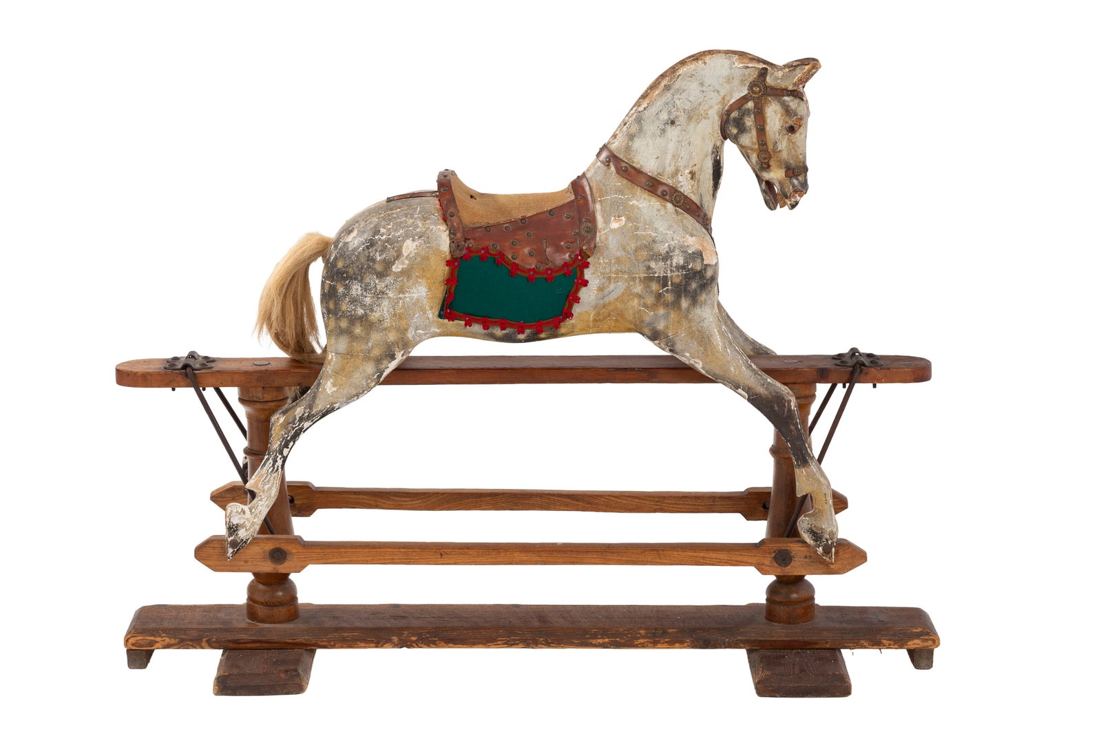 Cheval à bascule en bois stuqué et peint, par _F.H. Ayre_s (1864-1940), fin XIXe s., sur s (1 of 2)