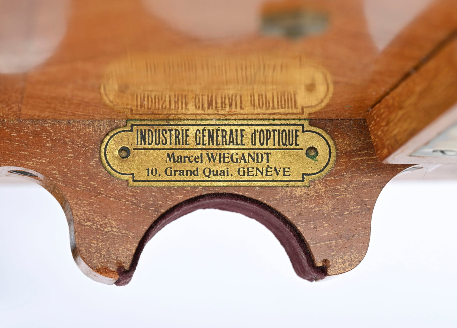 Microscope E.Leitz Wetzlar (New-York) en laiton , distribué par Industrie Générale d' - 8