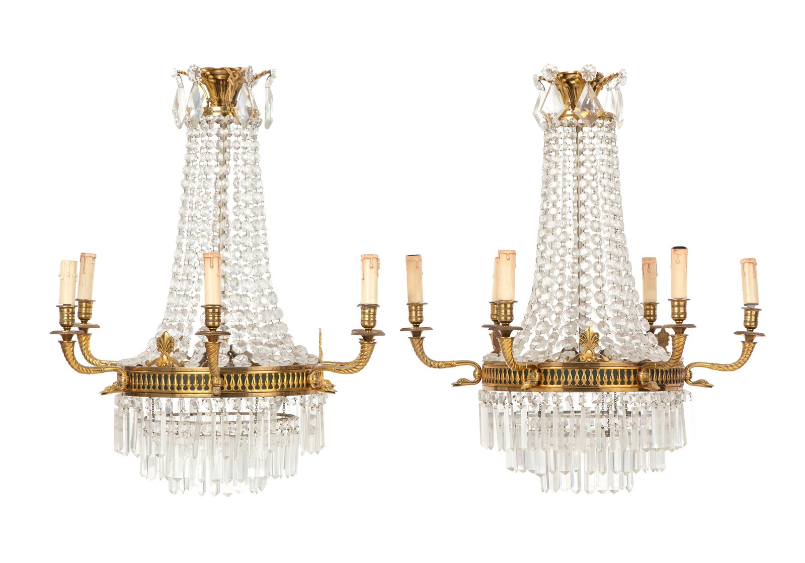 Paire de lustres corbeille de style Empire en bronze doré et pampilles de cristal à 6 bras (1 of 3)