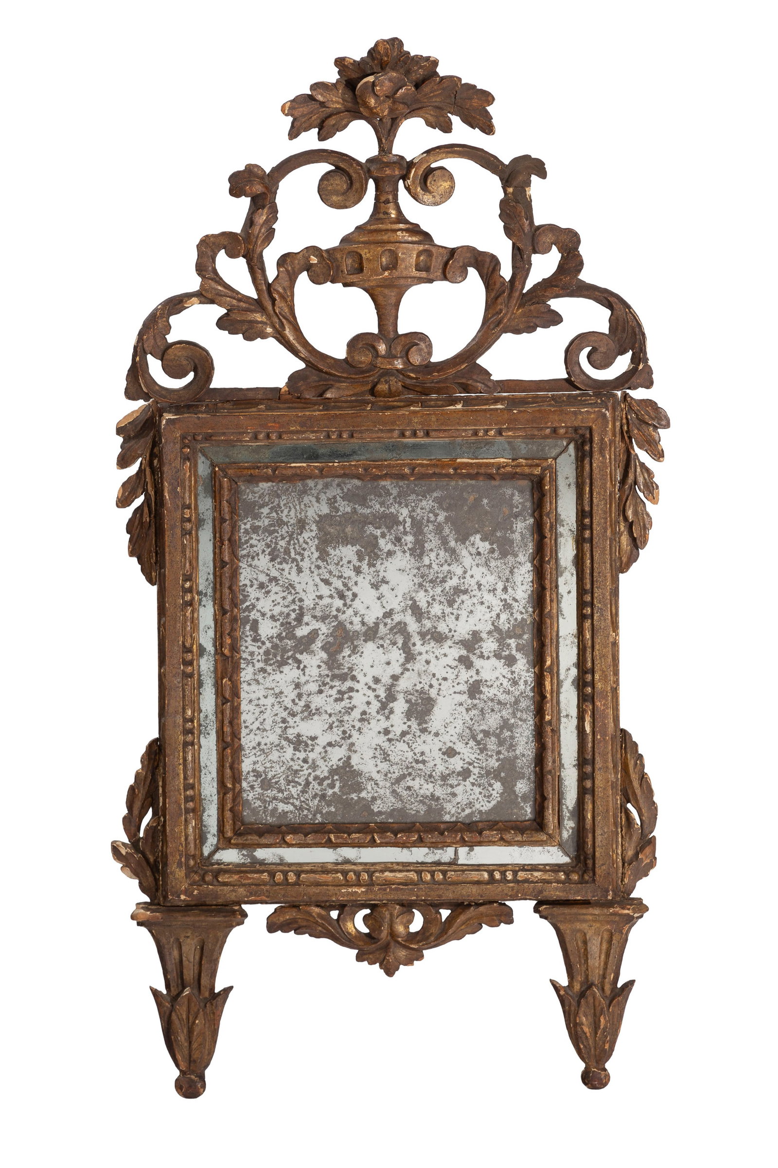 Miroir d'époque Louis XVI, en bois sculpté et doré, 106x55 cm: Miroir d'époque Louis XVI, en bois sculpté et doré, 106x55 cm Condition restauration sur le fronton et en partie basse