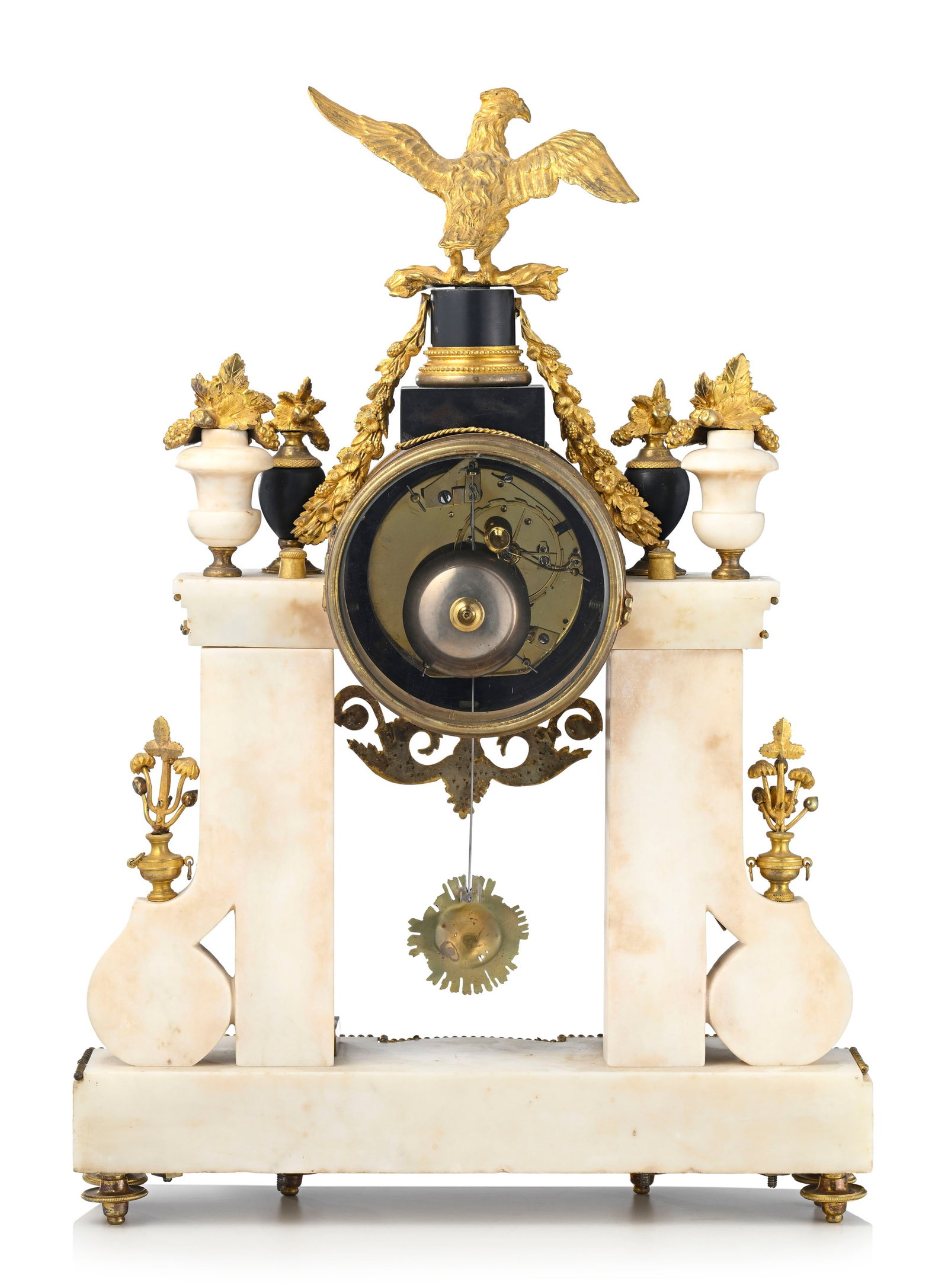 Pendule portique d'époque Louis XVI, en marbre blanc et noir, ornementation en bronze doré - 3
