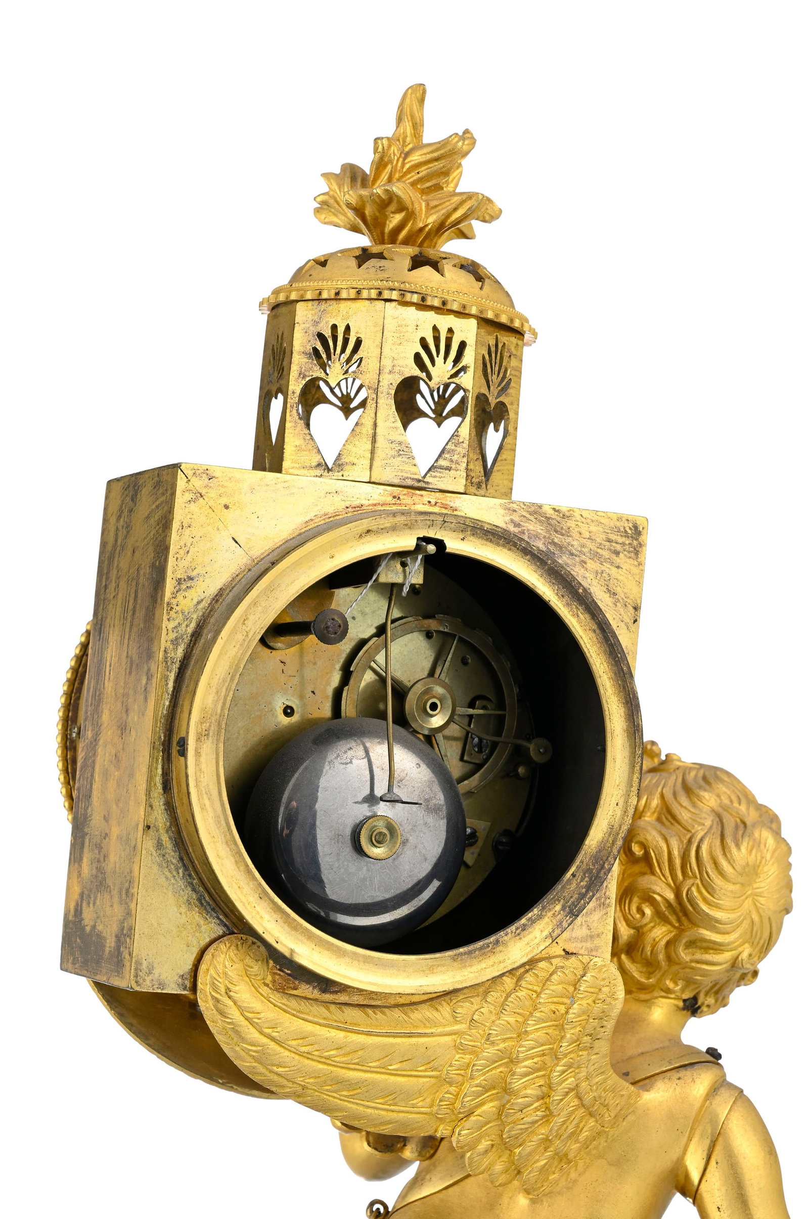 Pendule dite à lanterne magique d'époque Restauration, en bronze doré et finement cis - 5