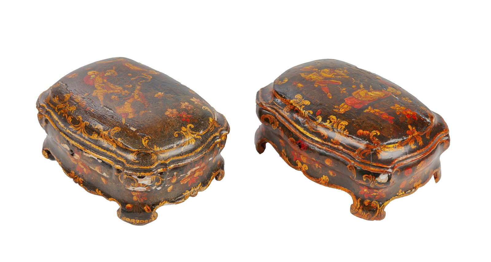 Paire de boîtes, Venise, XVIIIe s., en bois laqué bleu et or à décor de scè: Paire de boîtes, Venise, XVIIIe s., en bois laqué bleu et or à décor de scènes animées figurant des turcs, 13x26x20 cm Provenance: Piva&C, Milan Condition
