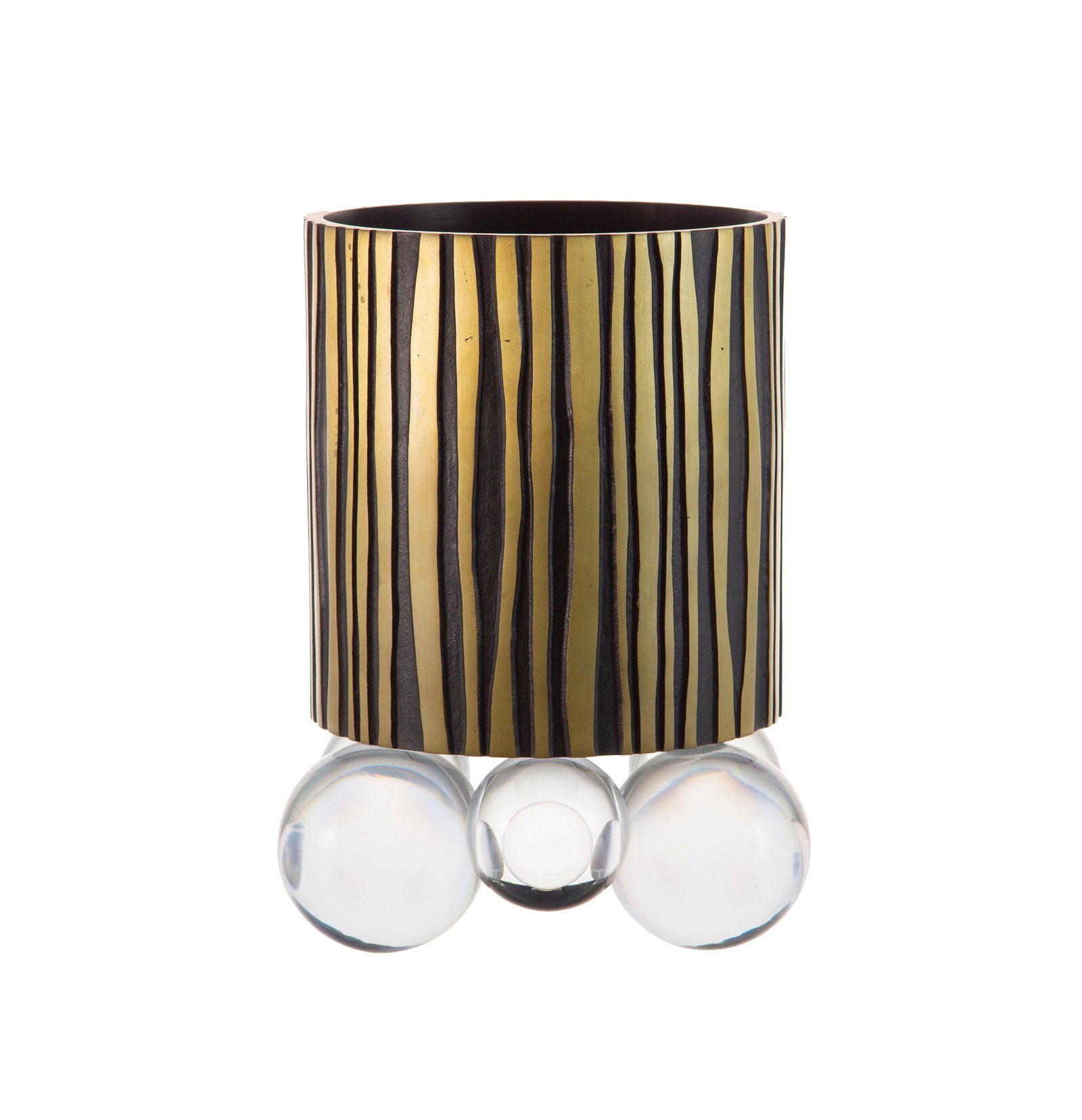 Vase Bubbling par Hervé van der Straeten (né en 1965), en bronze poli et patiné noir,: Vase Bubbling par Hervé van der Straeten (né en 1965), en bronze poli et patiné noir, reposant sur des boules en verre, monogrammé au revers, h. 27 cm