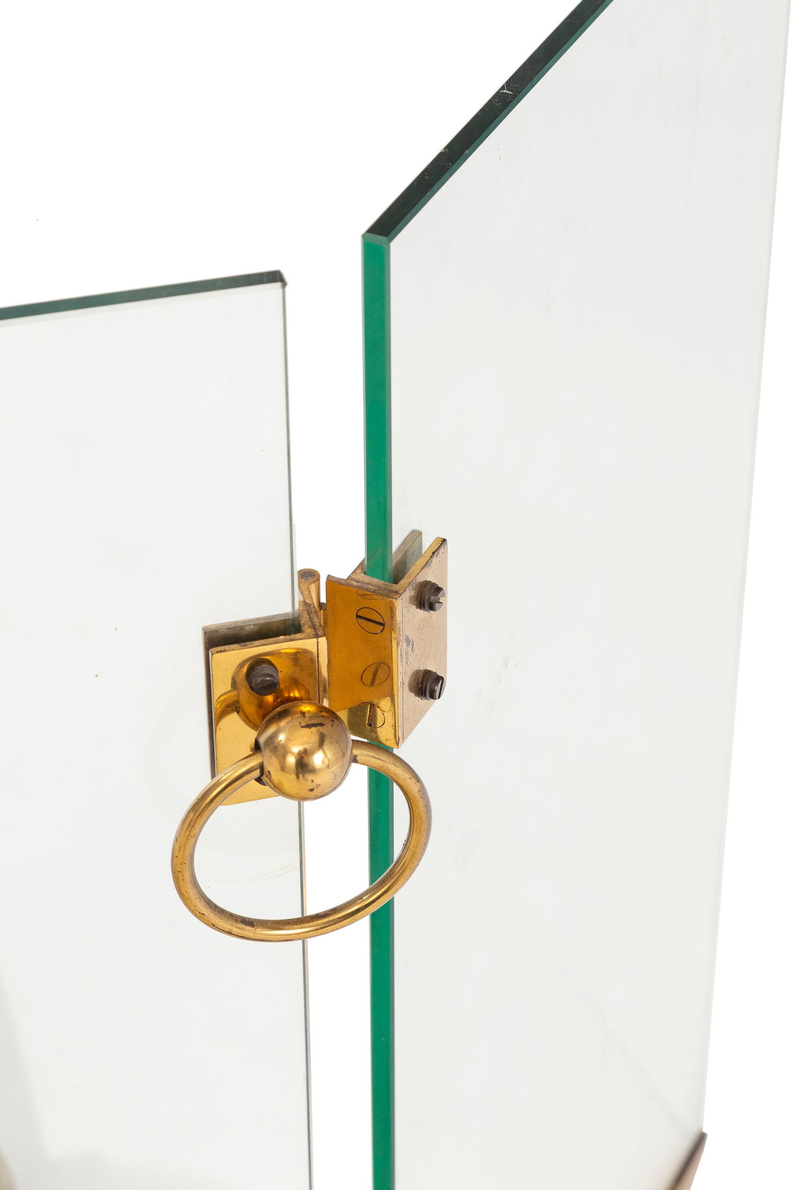 Paire de chenets modernistes et pare-feu, XXe s., en laiton et verre, dimensions des chenets: 21x19x - 4