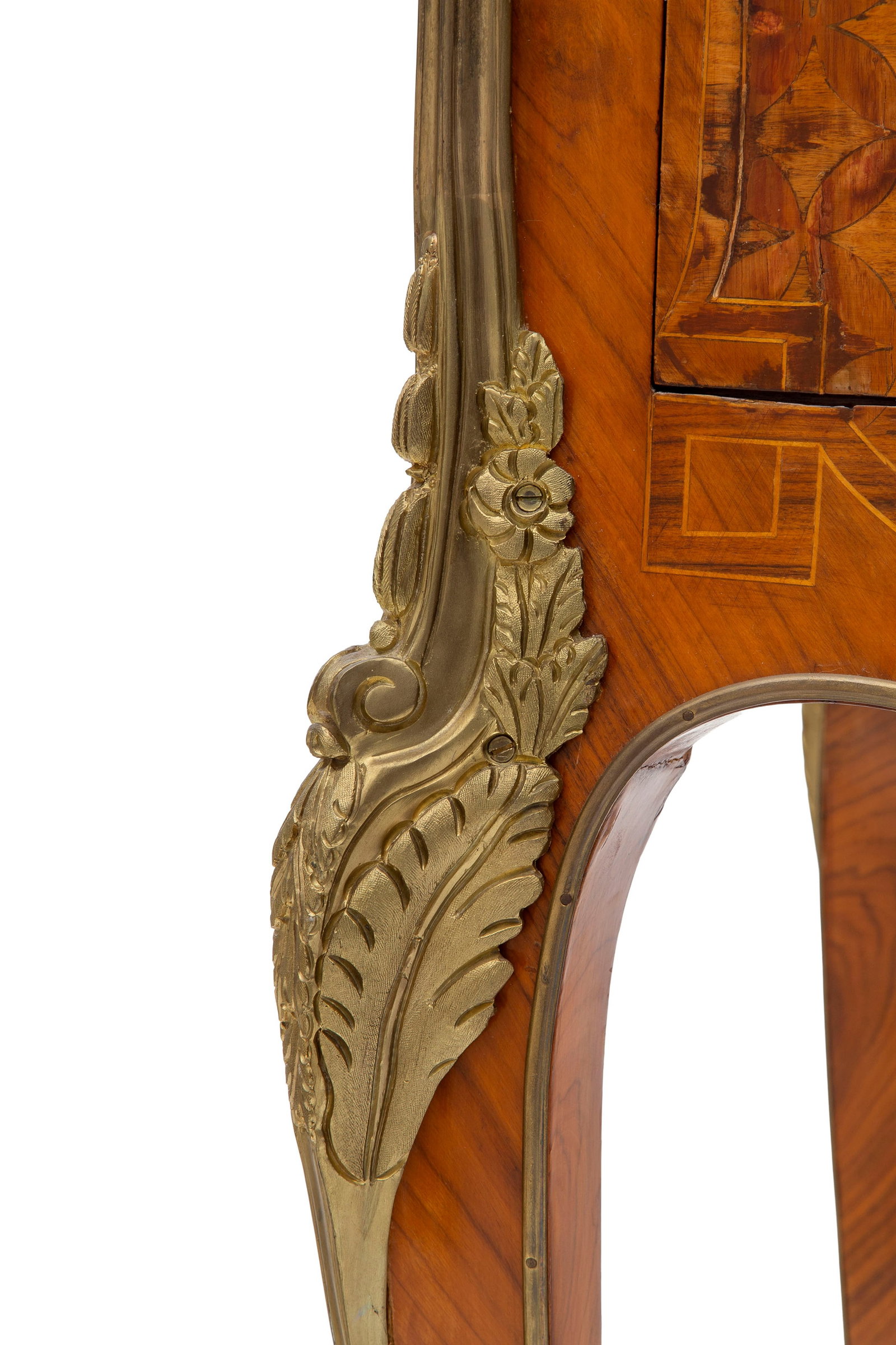 Cabinet de style Louis XV d'après un modèle de Jean-François Oeben, XXe s., en placag - 2
