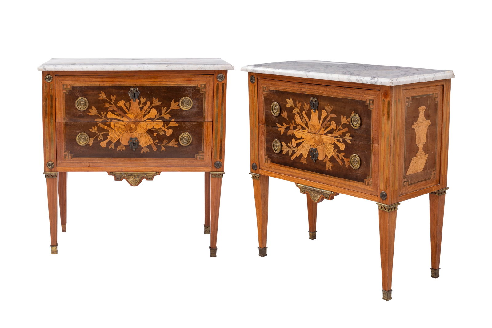 Paire de commodes d'époque Louis XVI estampillées J.B. VASSOU et JME, en placage de bois d (1 of 5)