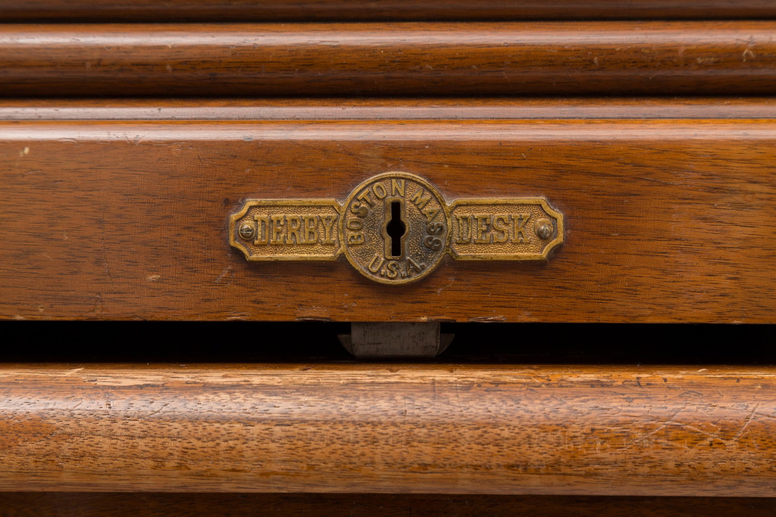 Bureau à cylindre par Derby Desk, Boston MA. États-Unis, circa 1940, en chêne moulur& - 3