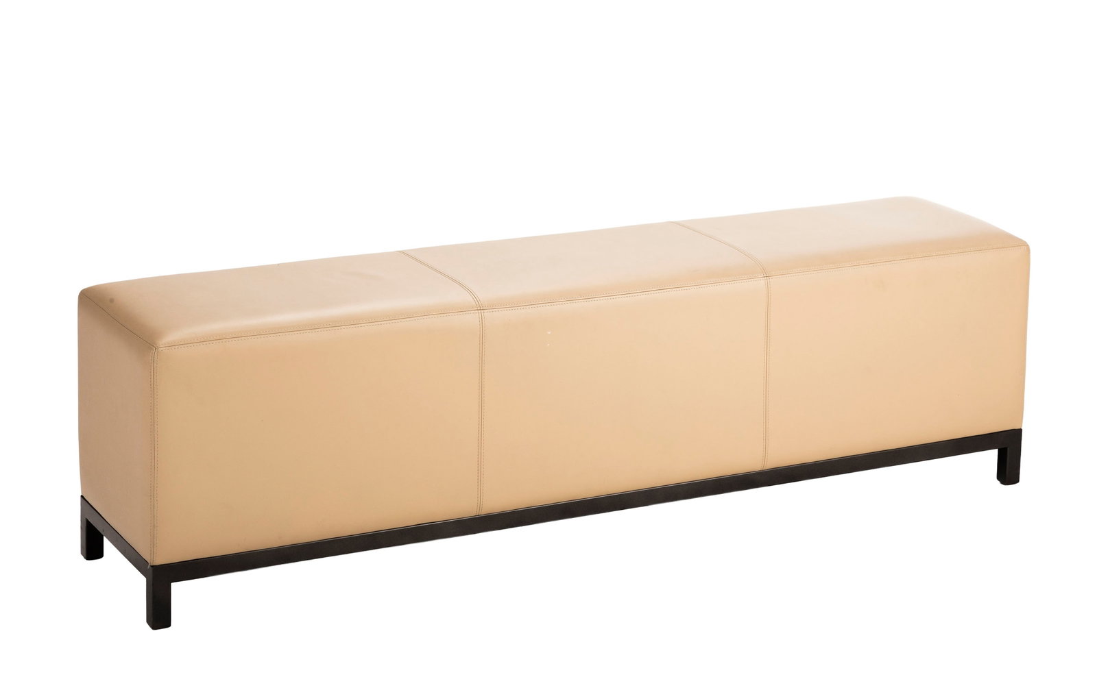 Banquette Grume par Christian Liaigre (1943-2020), structure en métal gris, garniture en cuir b: Banquette Grume par Christian Liaigre (1943-2020), structure en métal gris, garniture en cuir beige, modèle créé en 1998, long. 161 cm Condition non-signée présence de