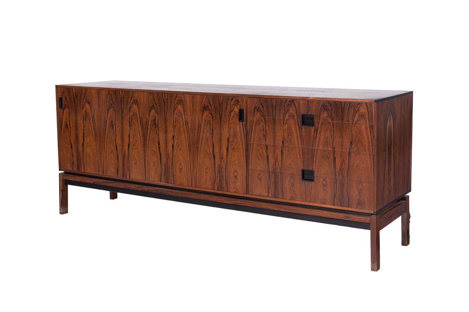Enfilade par Hans Hove & Palle Peterson, Danemark, circa 1960, en placage de jacaranda, façade  (1 of 1)