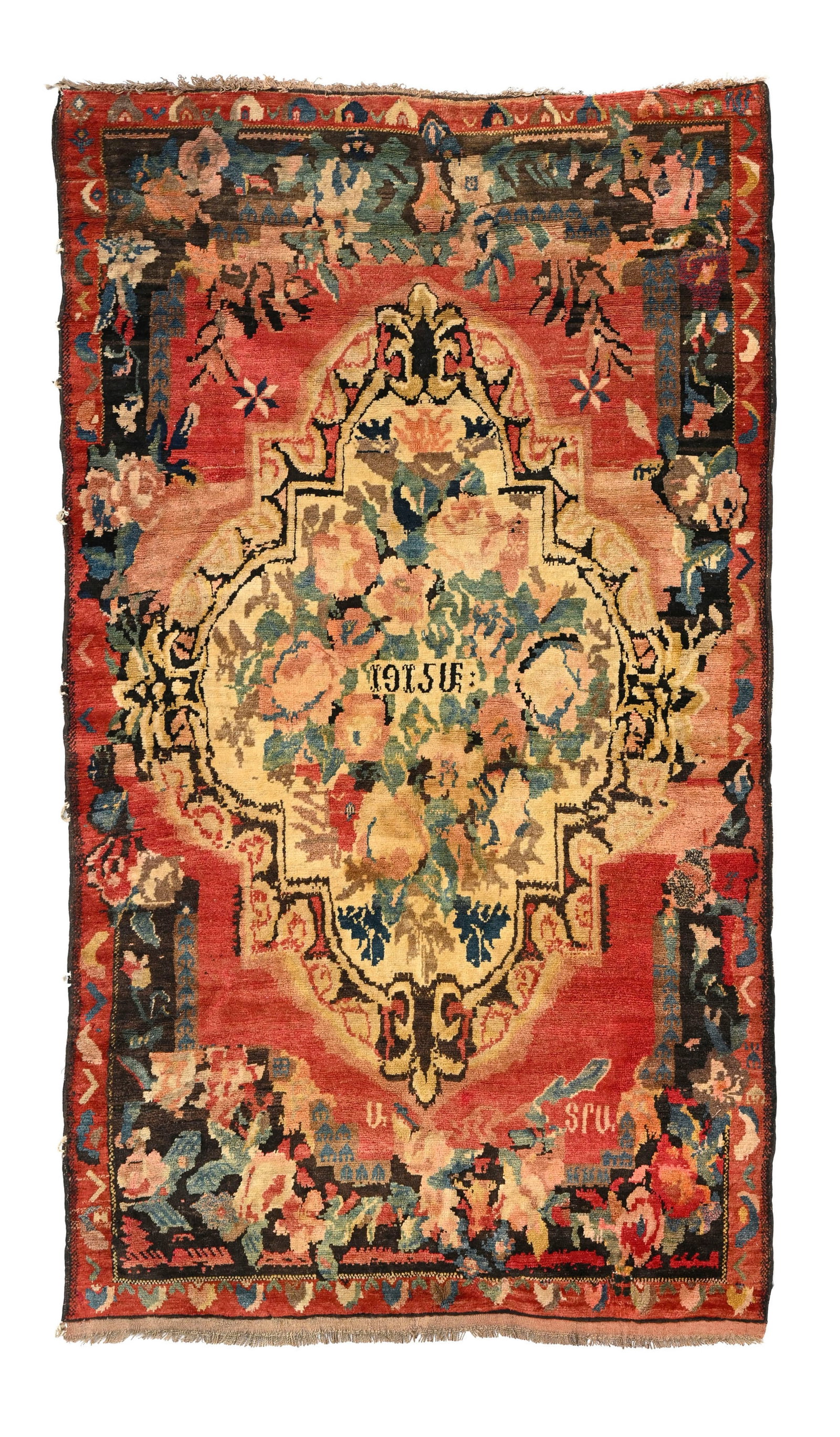 Tapis Karabagh, Caucase, 1er tiers du XXe s., à médaillon central fleuri beige sur fond ro: Tapis Karabagh, Caucase, 1er tiers du XXe s., à médaillon central fleuri beige sur fond rouge et noir également fleuri, signé, 135x222 cm