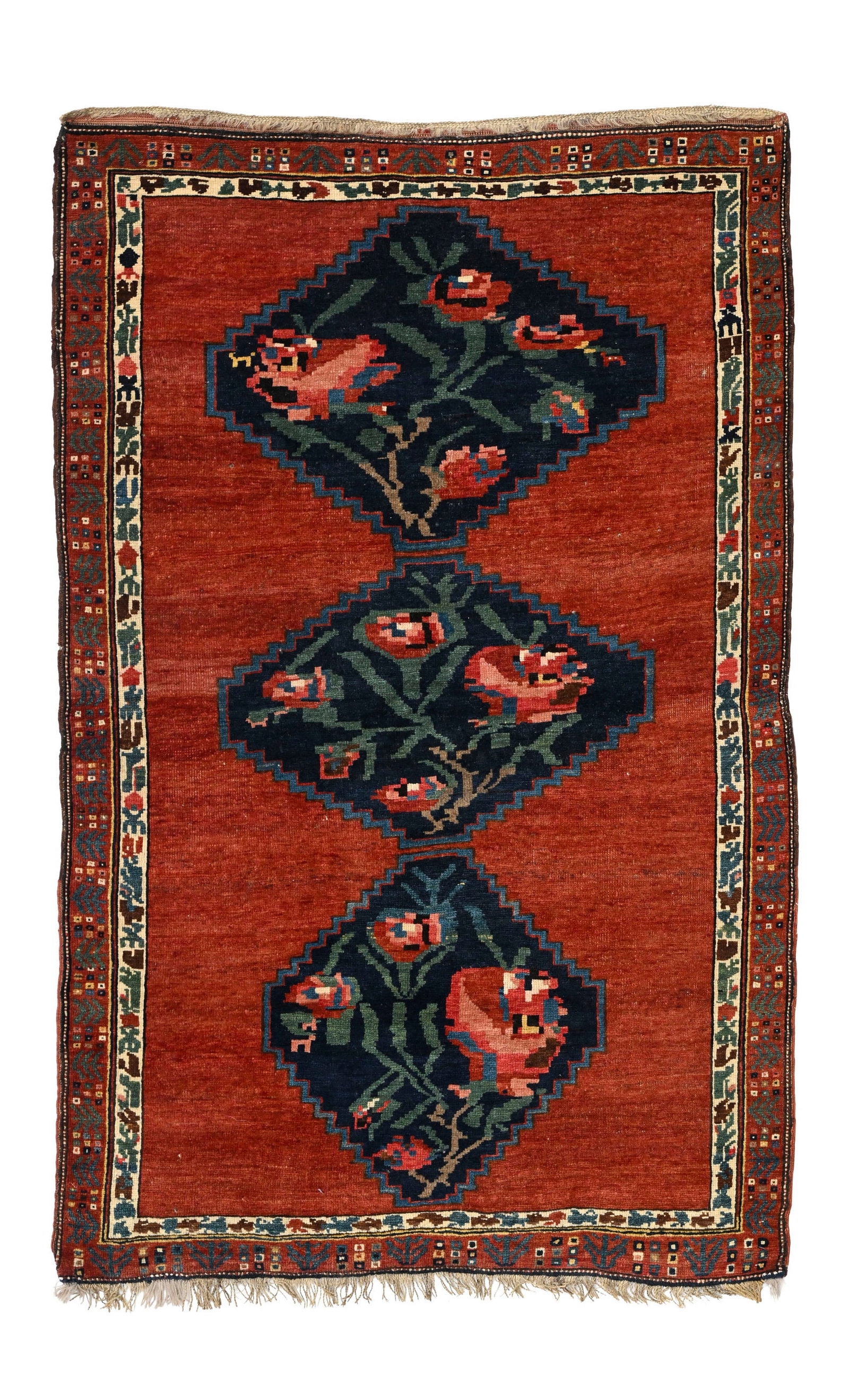 Tapis Karabagh, Caucase, milieu du XXe s., à trois losanges centraux fleuris bleu marine sur fo: Tapis Karabagh, Caucase, milieu du XXe s., à trois losanges centraux fleuris bleu marine sur fond uni rouge, bordure ornée de fleurs stylisées, 126x186 cm