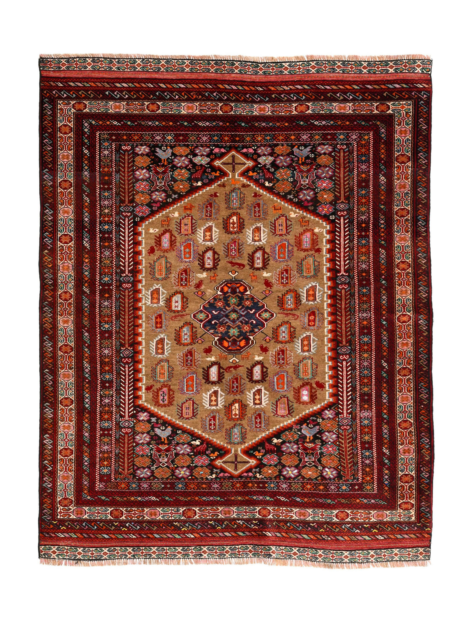Tapis, Turkménistan, milieu du XXe s., à petit médaillon central bleu inscrit dans un: Tapis, Turkménistan, milieu du XXe s., à petit médaillon central bleu inscrit dans un hexagone brun à semis de botehs polychromes stylisés, multiples bordures, 135x160 cm Cond
