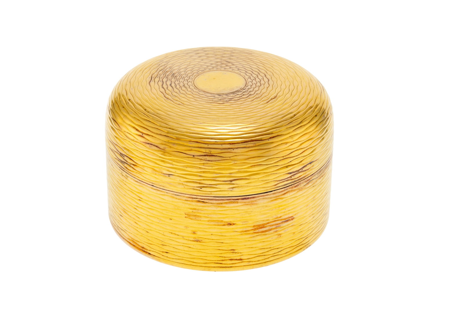 Hermès, boîte ronde en vermeil au décor guilloché de ruches, boîte, h. 6,5 : Hermès, boîte ronde en vermeil au décor guilloché de ruches, boîte, h. 6,5 cm et diam. 10 cm, poids 305g Condition Bon état de conservation Légères usures &#