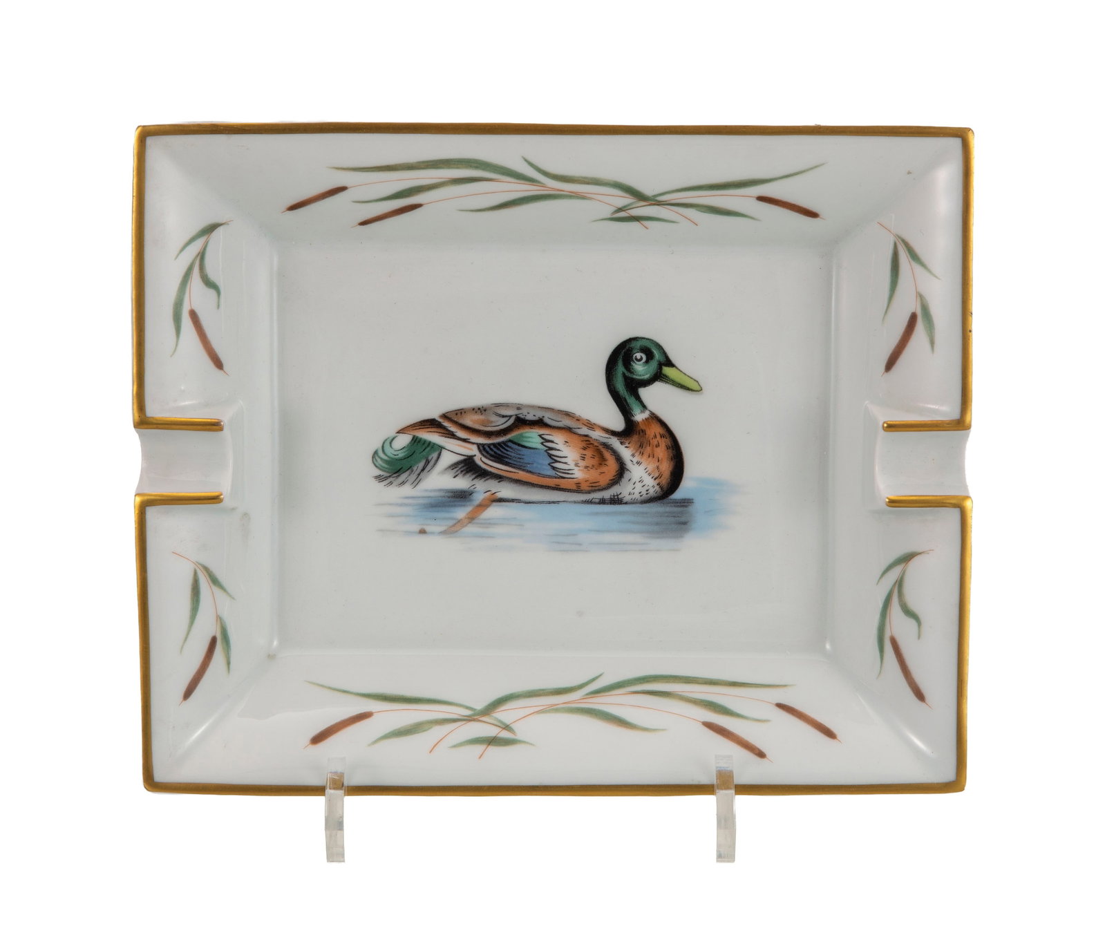 HERMÈS. Vide-poche cendrier en porcelaine, Paris, à décor de canard, 19,8x16 cm: HERMÈS. Vide-poche cendrier en porcelaine, Paris, à décor de canard, 19,8x16 cm