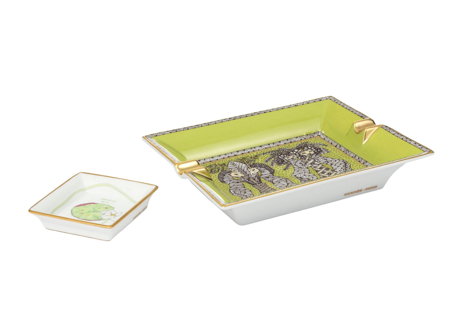 HERMÈS. Ensemble de 2 vide-poches cendriers en porcelaine, Made in France, à décor po - 2