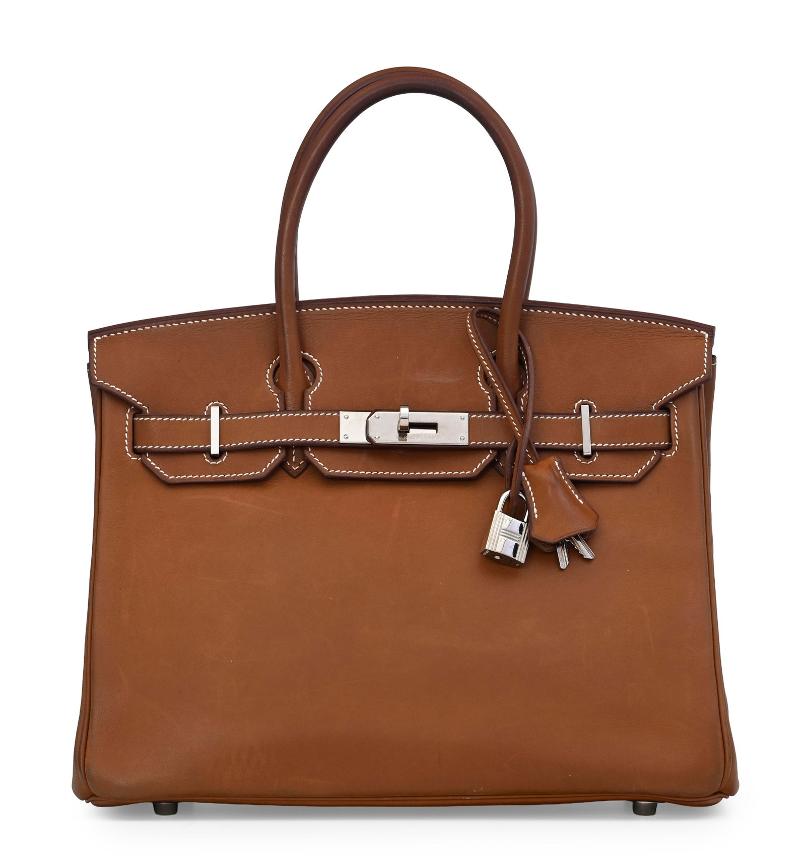 Hermès, sac Birkin 30 en cuir vachette naturel Gold, année 2005, piqué sellier blanc,: Hermès, sac Birkin 30 en cuir vachette naturel Gold, année 2005, piqué sellier blanc, tirette et clochette avec 2 clefs et cadenas, 22x30 cm Condition Plusieurs griffures et rayures sup