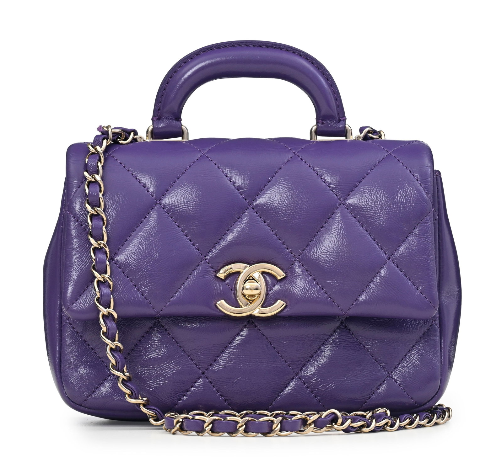 Chanel, sac à rabat Mini Coco Trip en cuir d'agneau indigo brillant, année 2024, poign: Chanel, sac à rabat Mini Coco Trip en cuir d'agneau indigo brillant, année 2024, poignée sur le dessus, bandoulière à chaînette et cuir entrelacé, housse, 14x18 cm
