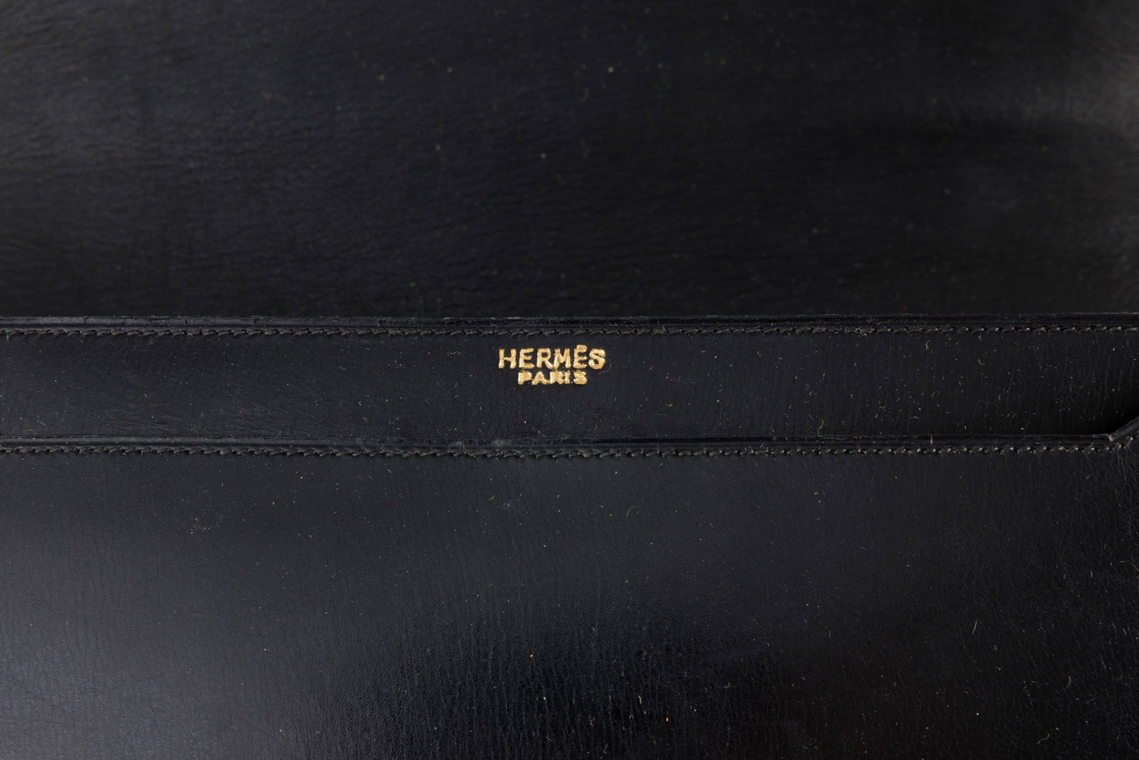 Hermès, sac à rabat vintage en cuir de box noir, fermoir bouton avec poignée en m - 3