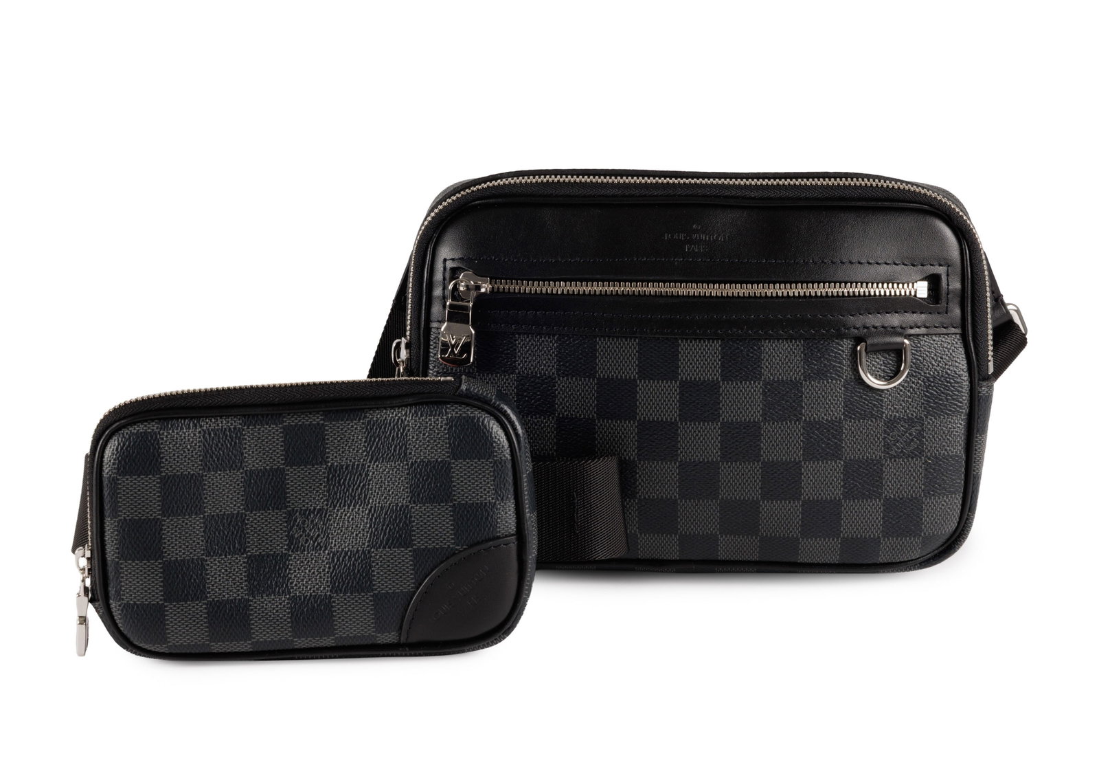 Louis Vuitton, sac Ambler en toile enduite damier graphite composé de deux pochettes sur une ce: Louis Vuitton, sac Ambler en toile enduite damier graphite composé de deux pochettes sur une ceinture en toile noire réglable, housse, boite, 15x22 et 10x16 cm