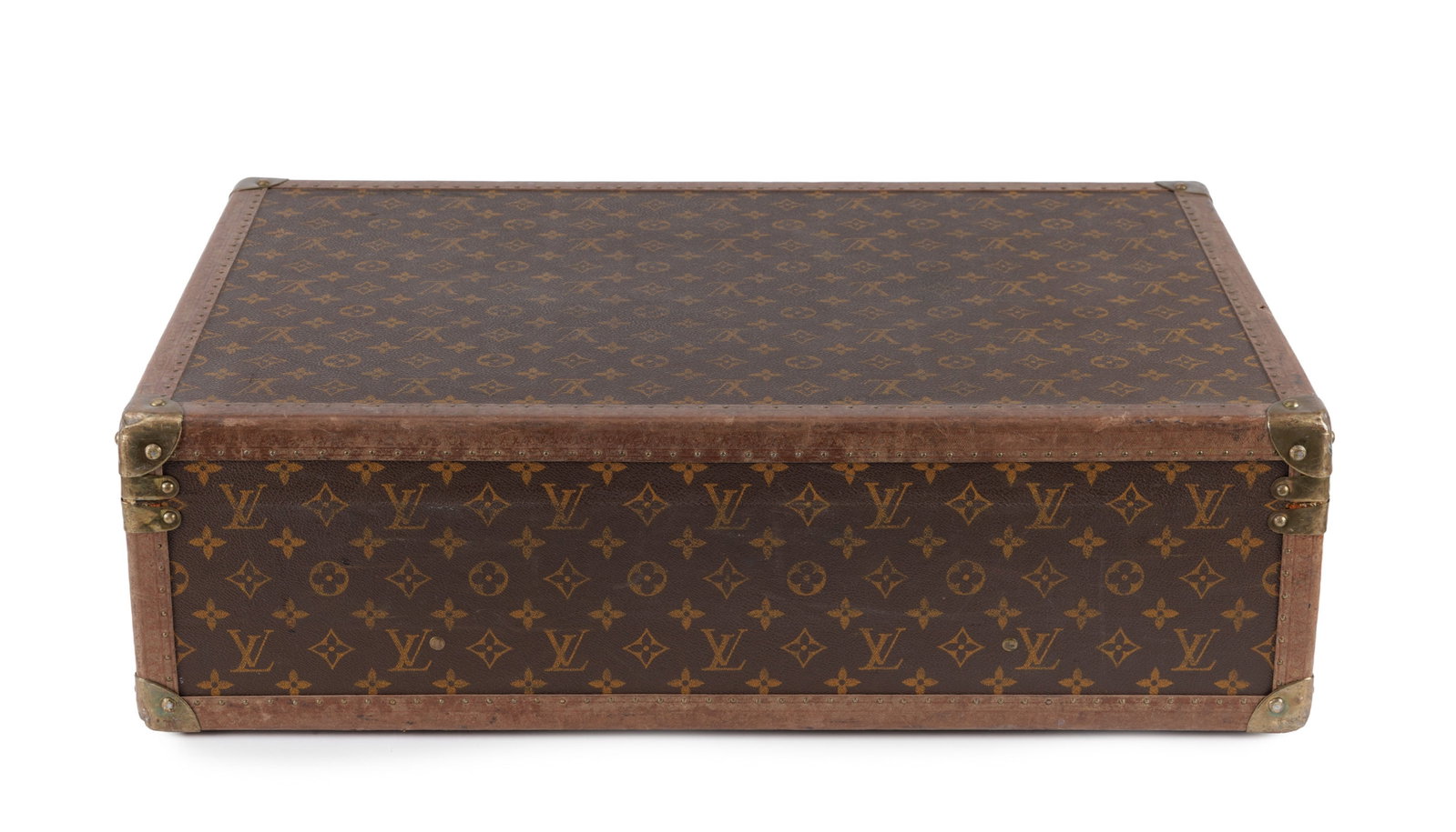 Louis Vuitton, 1 grande valise Bisten et 1 valise Alzer en toile enduite Monogram, cornières en - 11