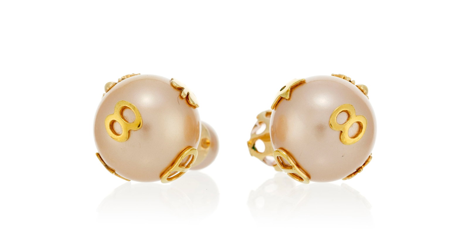 Christian Dior, clous d’oreilles Tribale en simili perles roses et un cristal rose, finitions  (1 of 3)