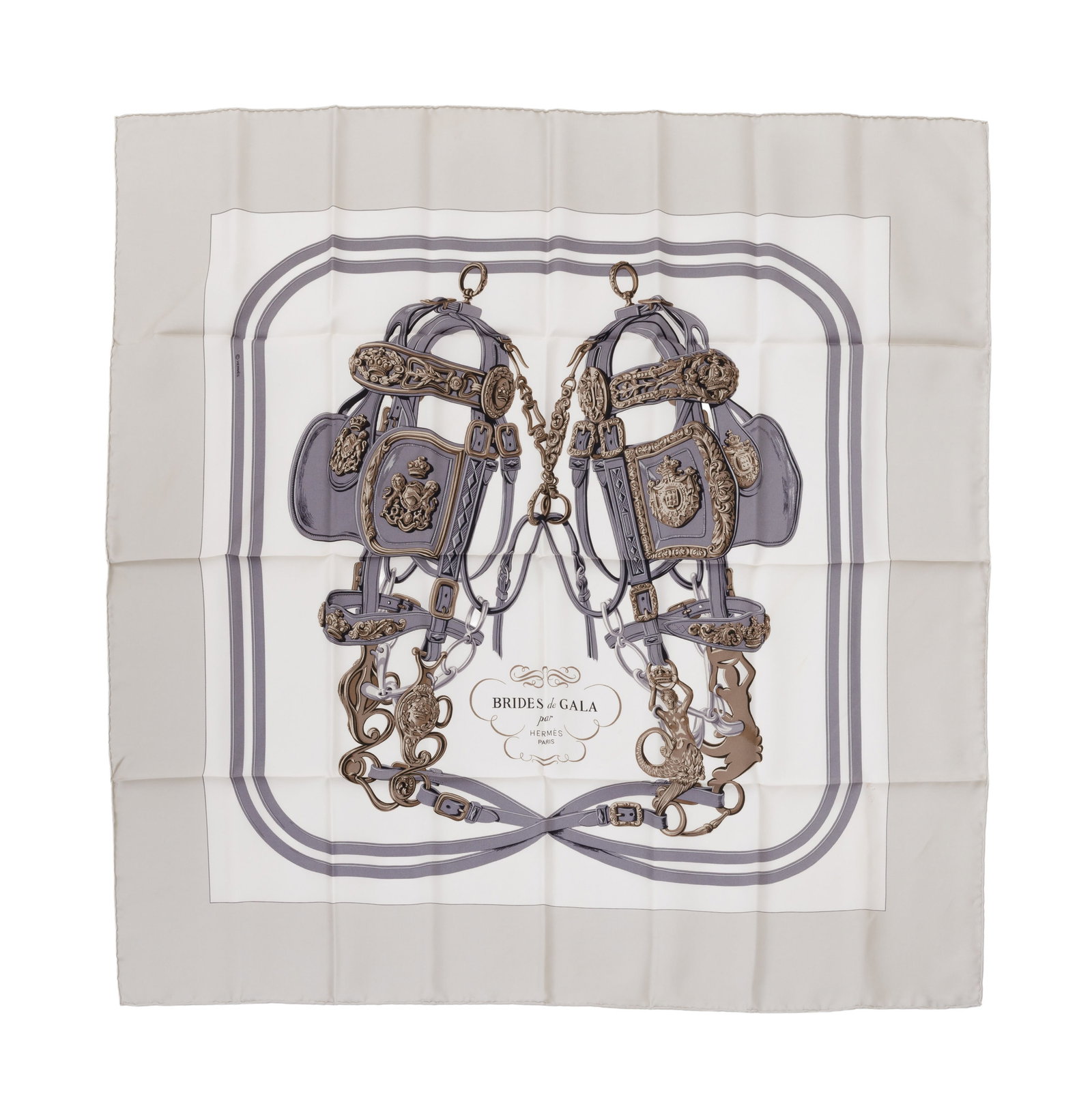 Hermès, carré en twill de soie imprimé: Brides de Gala, bord gris pale, 90x90 cm (1 of 1)