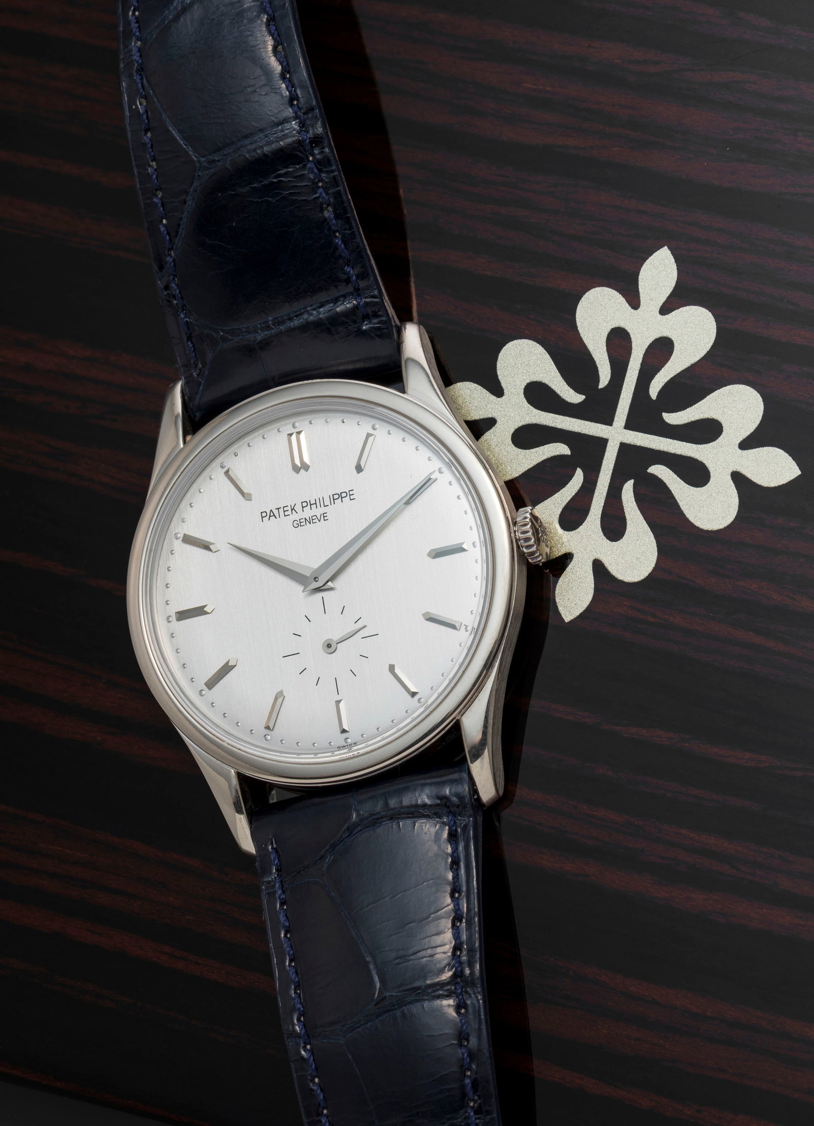 Patek Philippe, Calatrava, réf. 5196, montre petite seconde en or gris 750, circa 2012 Mouvem - 5