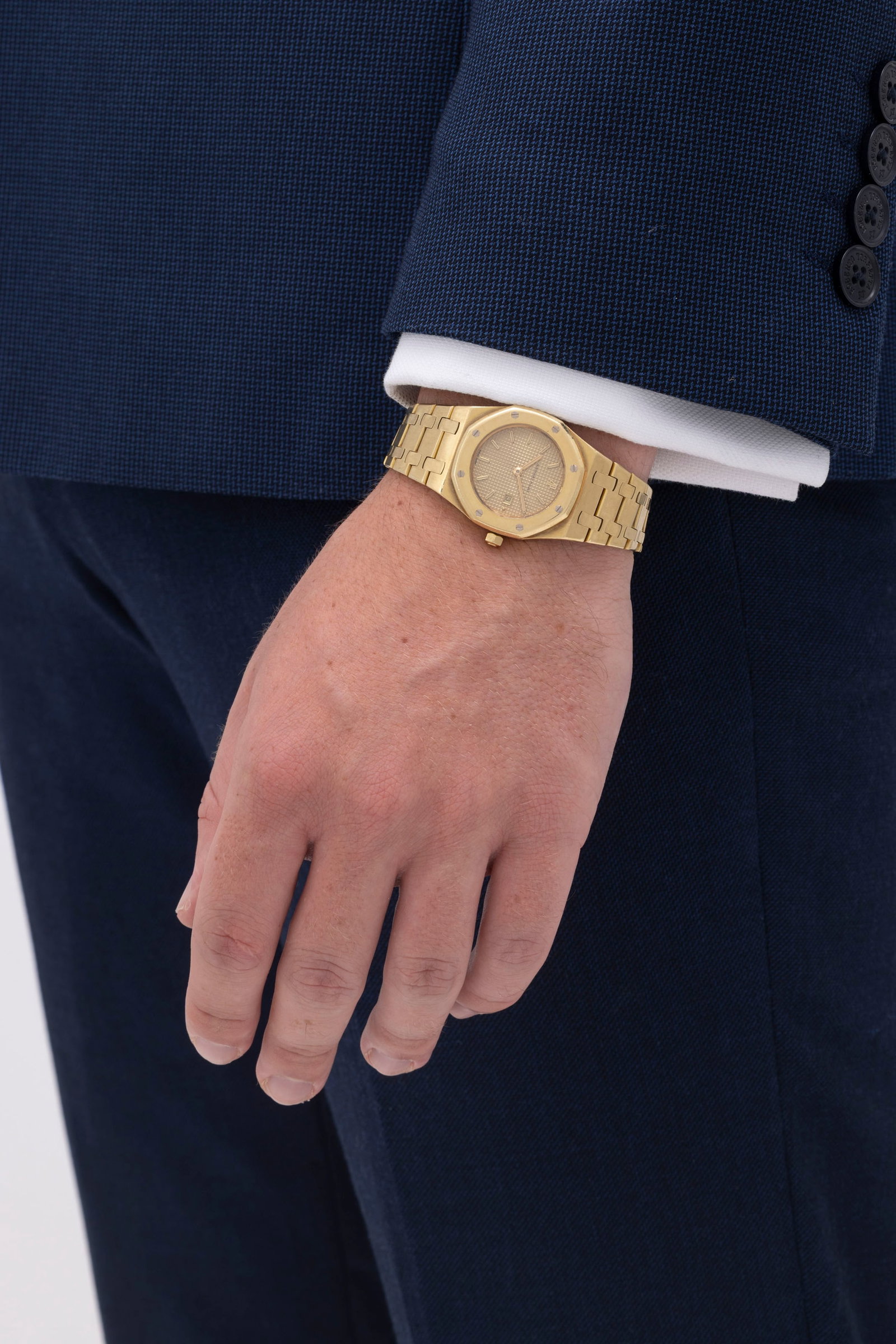 Audemars Piguet, Royal Oak, montre-bracelet en or 750, années 1980 Mouvement: cal. 2711, quar - 4