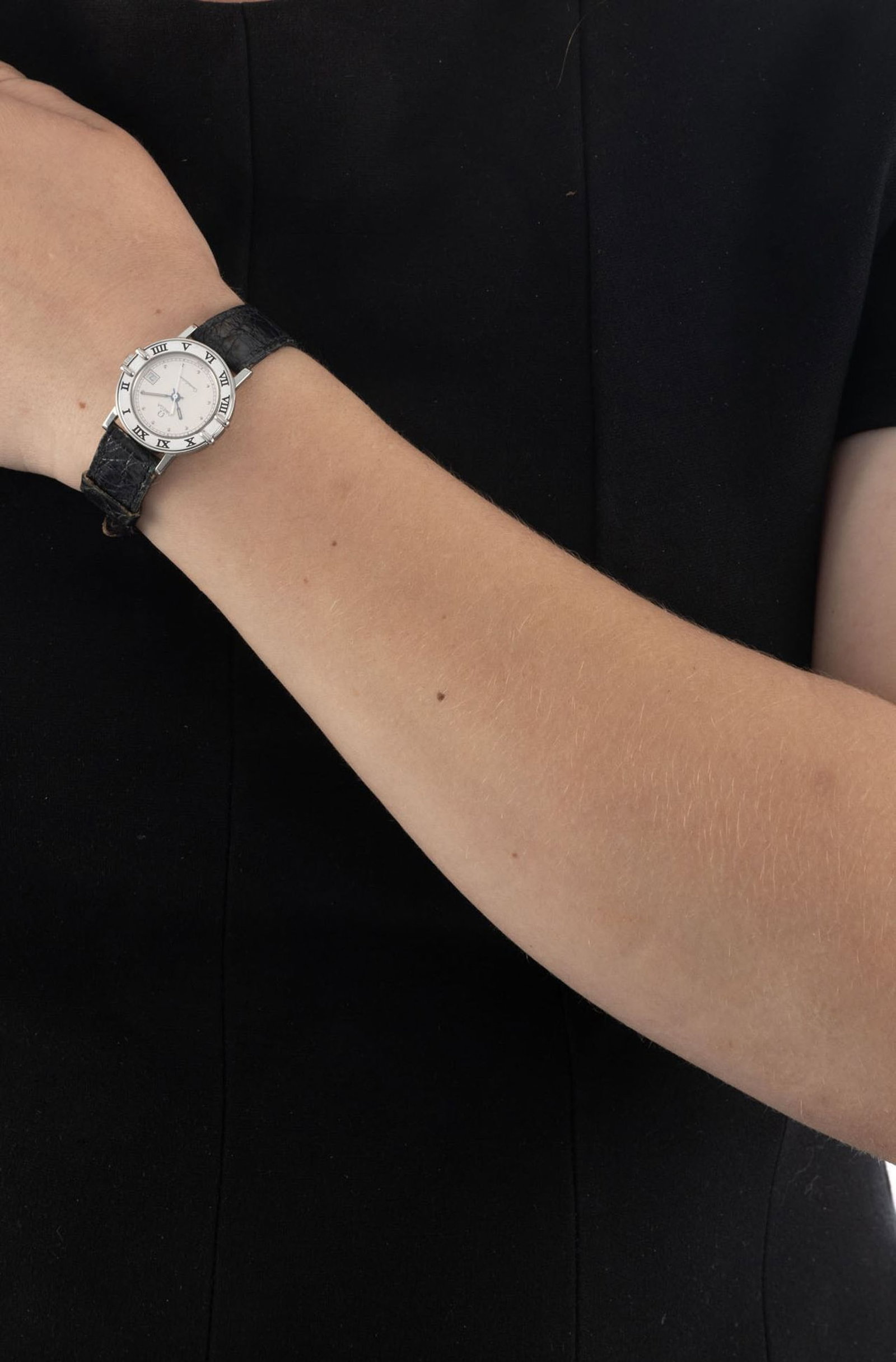 Omega, Constellation, lot de 2 montres en acier Mouvement: quartz Boîtier: diam. 27 et 33 m - 5