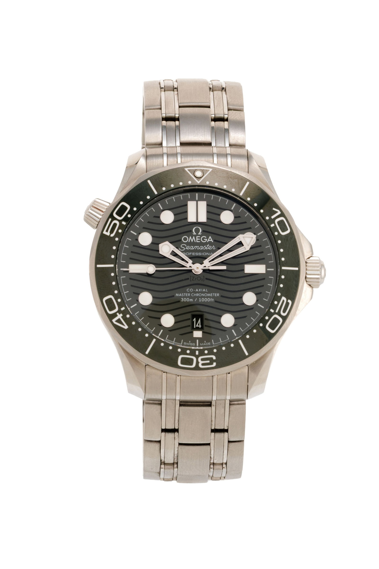 Omega, Seamaster Diver, réf. 210.30.42.20.10.001, montre-bracelet en acier, circa 2023 Mouvem: Omega, Seamaster Diver, réf. 210.30.42.20.10.001, montre-bracelet en acier, circa 2023 Mouvement: cal. 8800, automatique, 35 rubis, n°84110924 Boîtier: n°84110924, diam. 42 mm,
