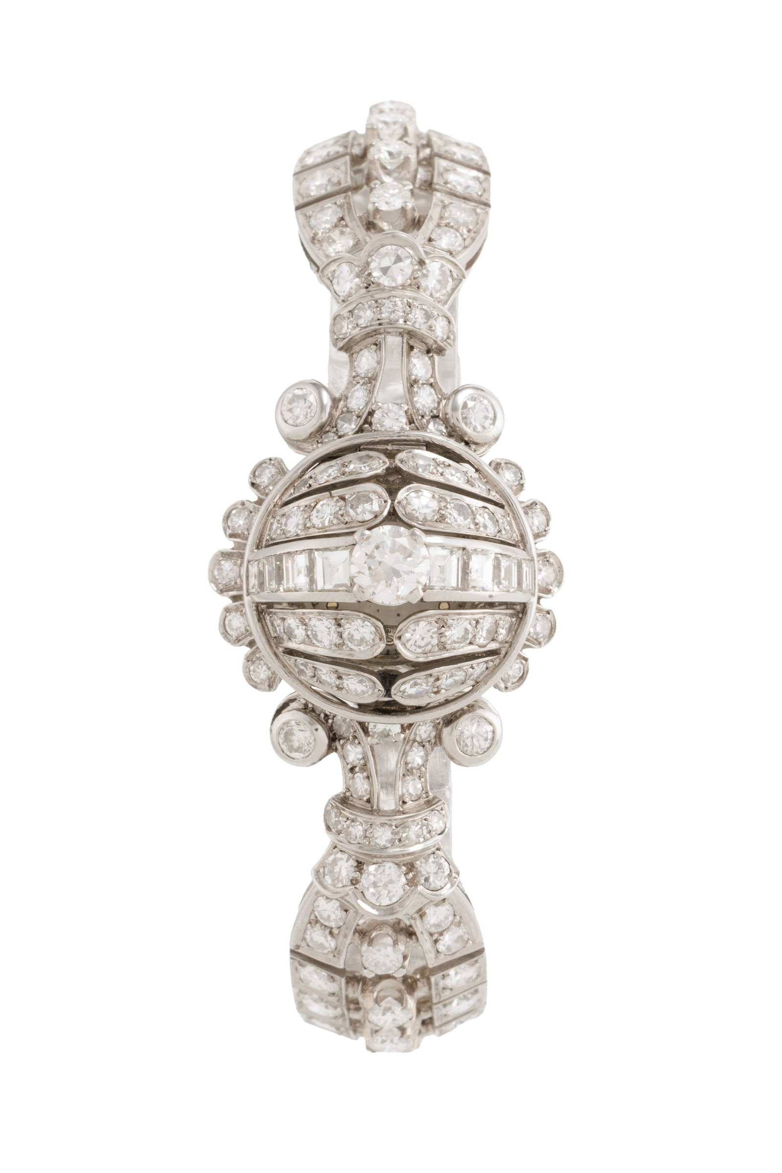 Montre-bracelet secrète en platine sertie de diamants en chute Mouvement: mécanique, 17 : Montre-bracelet secrète en platine sertie de diamants en chute Mouvement: mécanique, 17 rubis Boîtier: diam. 25 mm Poids: 54g Condition Etat général: Bon.