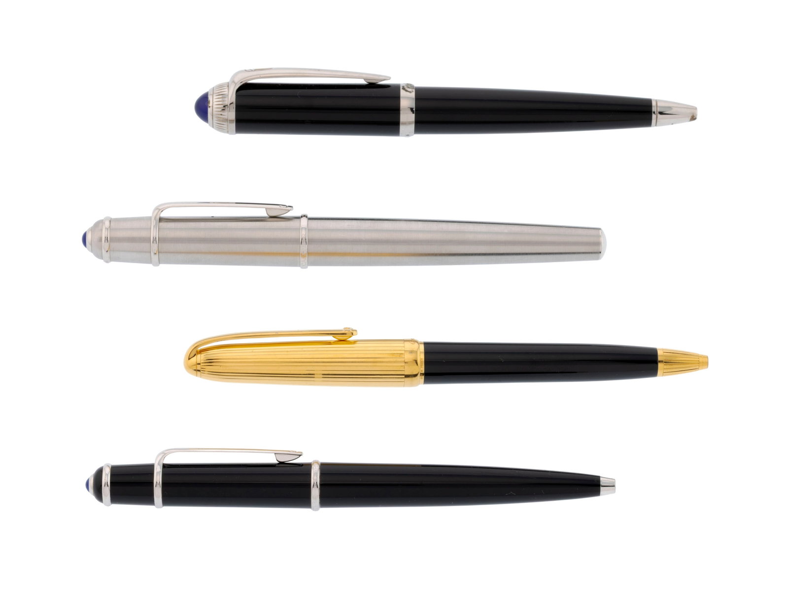 Cartier, lot de quatre stylos billes, trois provenant de la collection Ballon bleu et un de la colle (1 of 2)