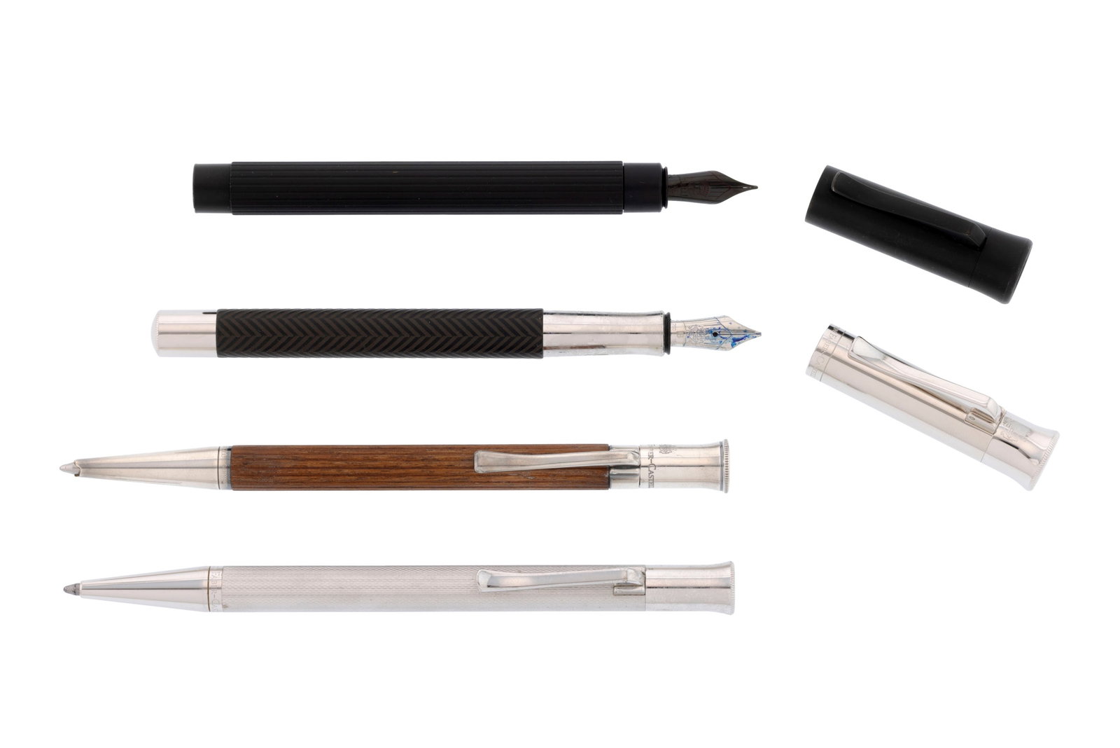 Graf von Faber-Castell, lot de deux stylos plumes et deux stylos billes en métal argenté,  - 2