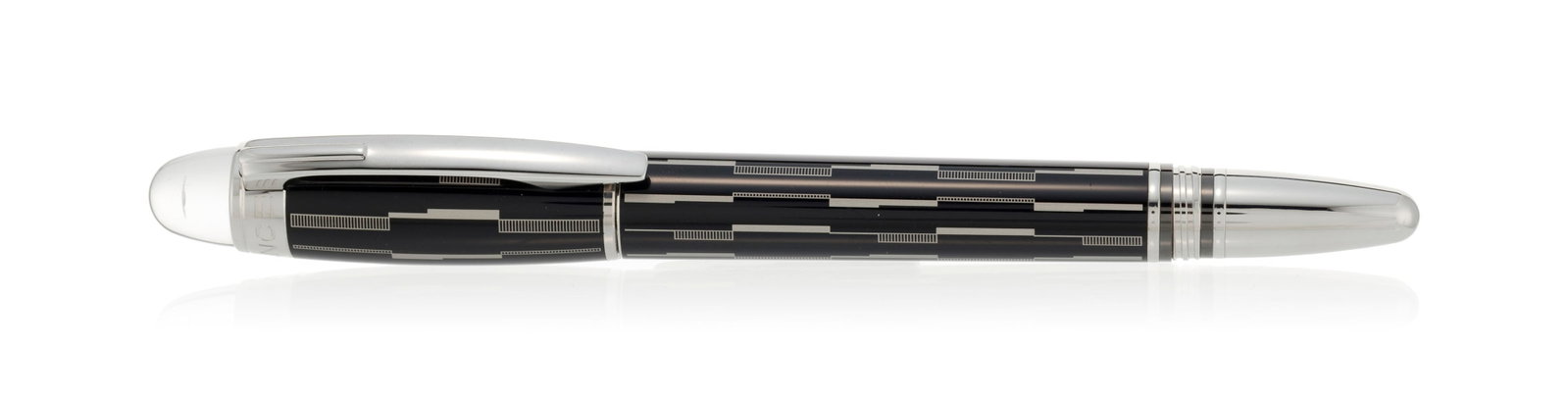 Montblanc, Starwalker, stylo plume en métal argenté et résine noire, bec en or gris 7 - 2